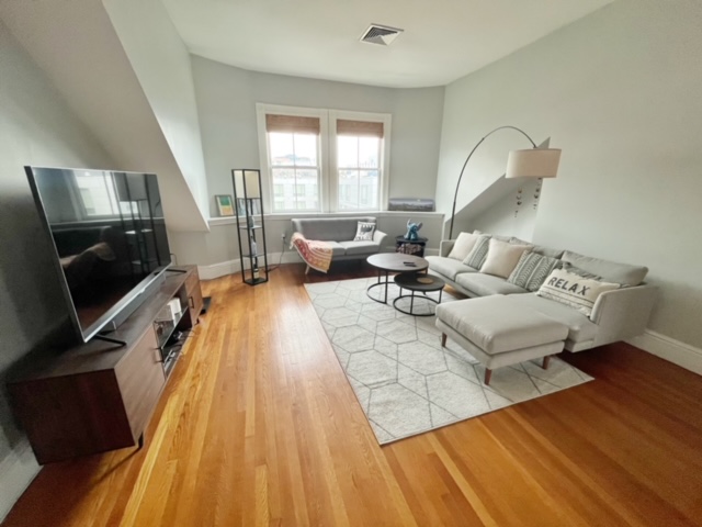 3 bed, 2 bath apartment for rent at 55 W Broadway Unit 8, South Boston — photo 8 of 10