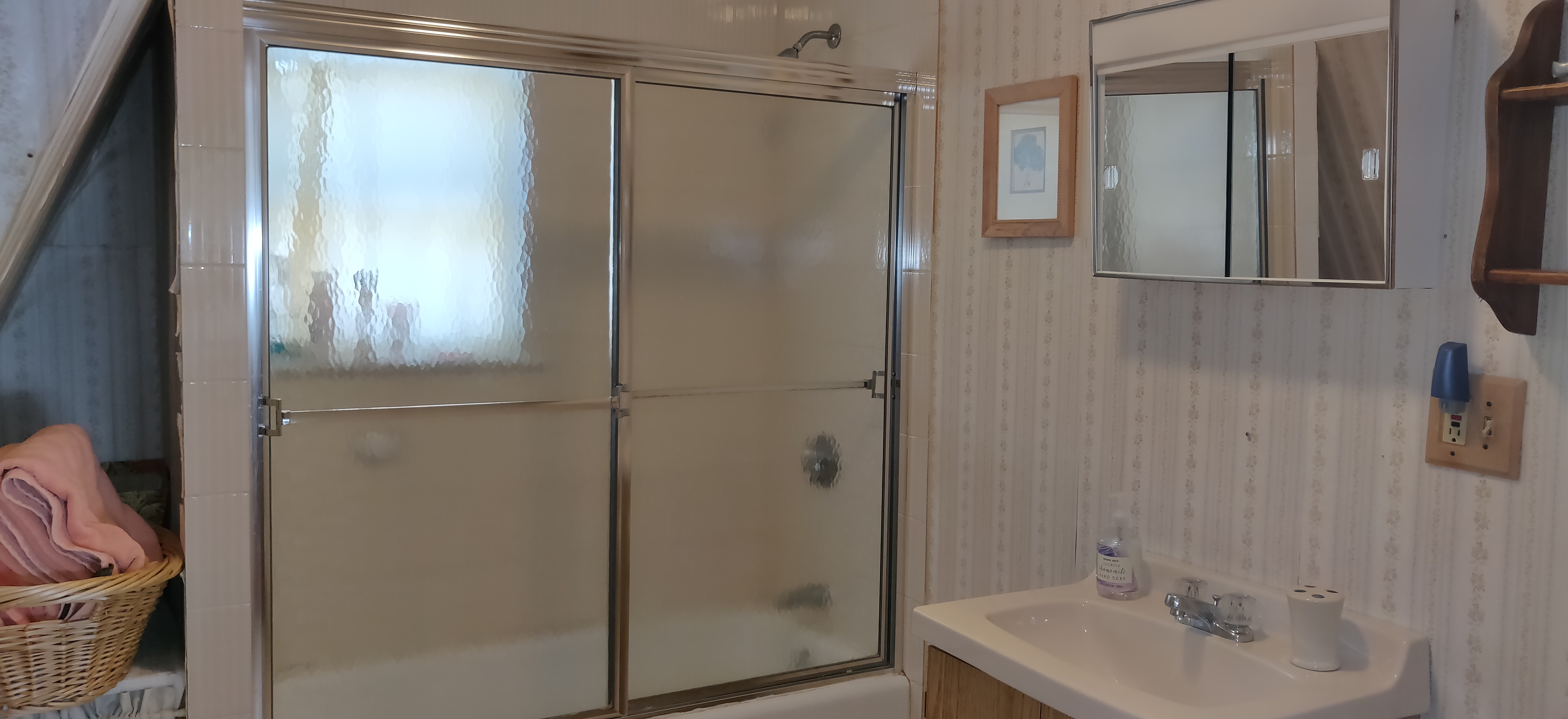 2 bed, 1 bath apartment for rent at 61 Kenwood Unit 3, Coolidge Corner — photo 10 of 24