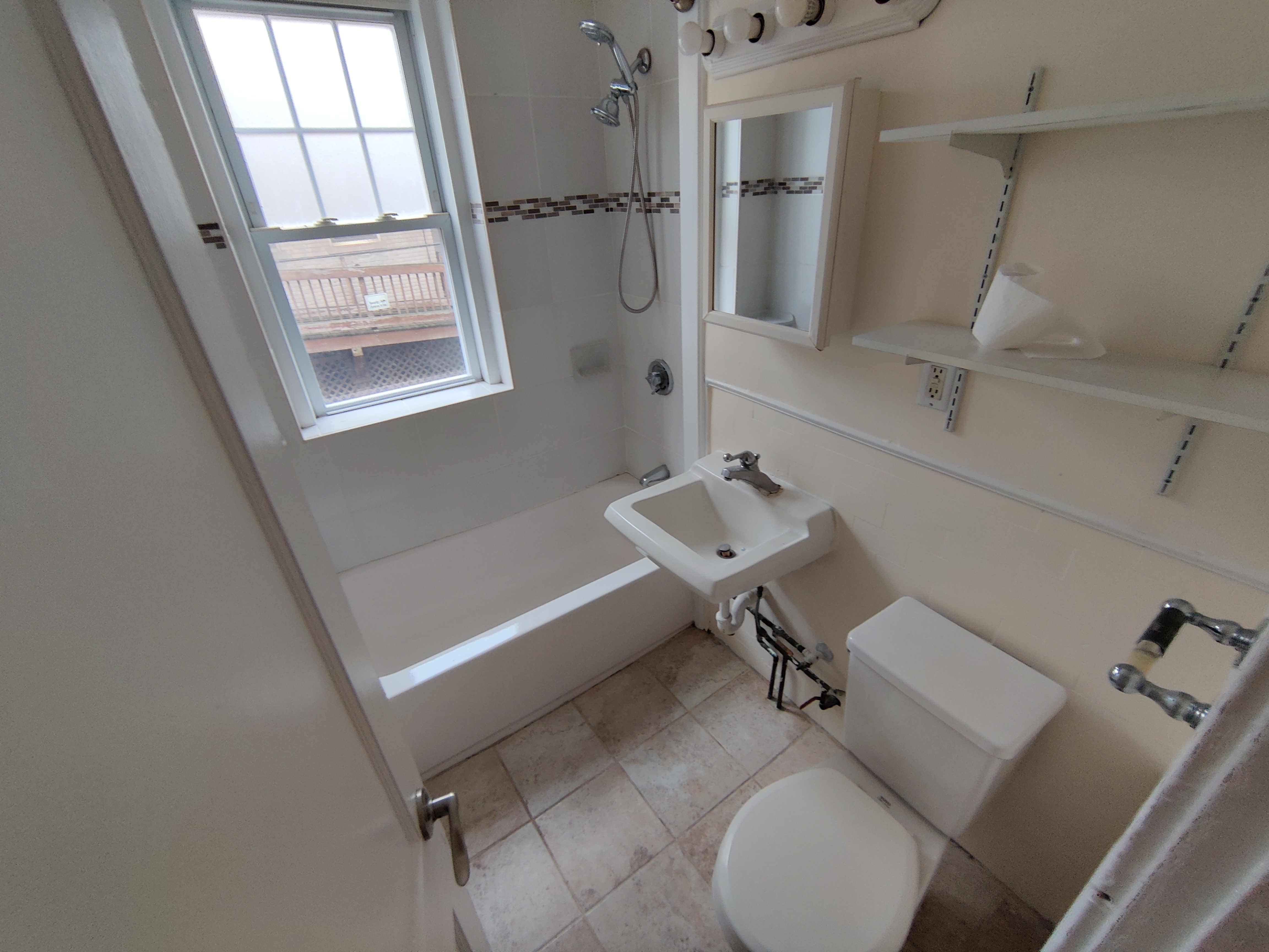 2 bed, 1 bath apartment for rent at 14 Melvin Ave Unit 3, Brighton — photo 2 of 9