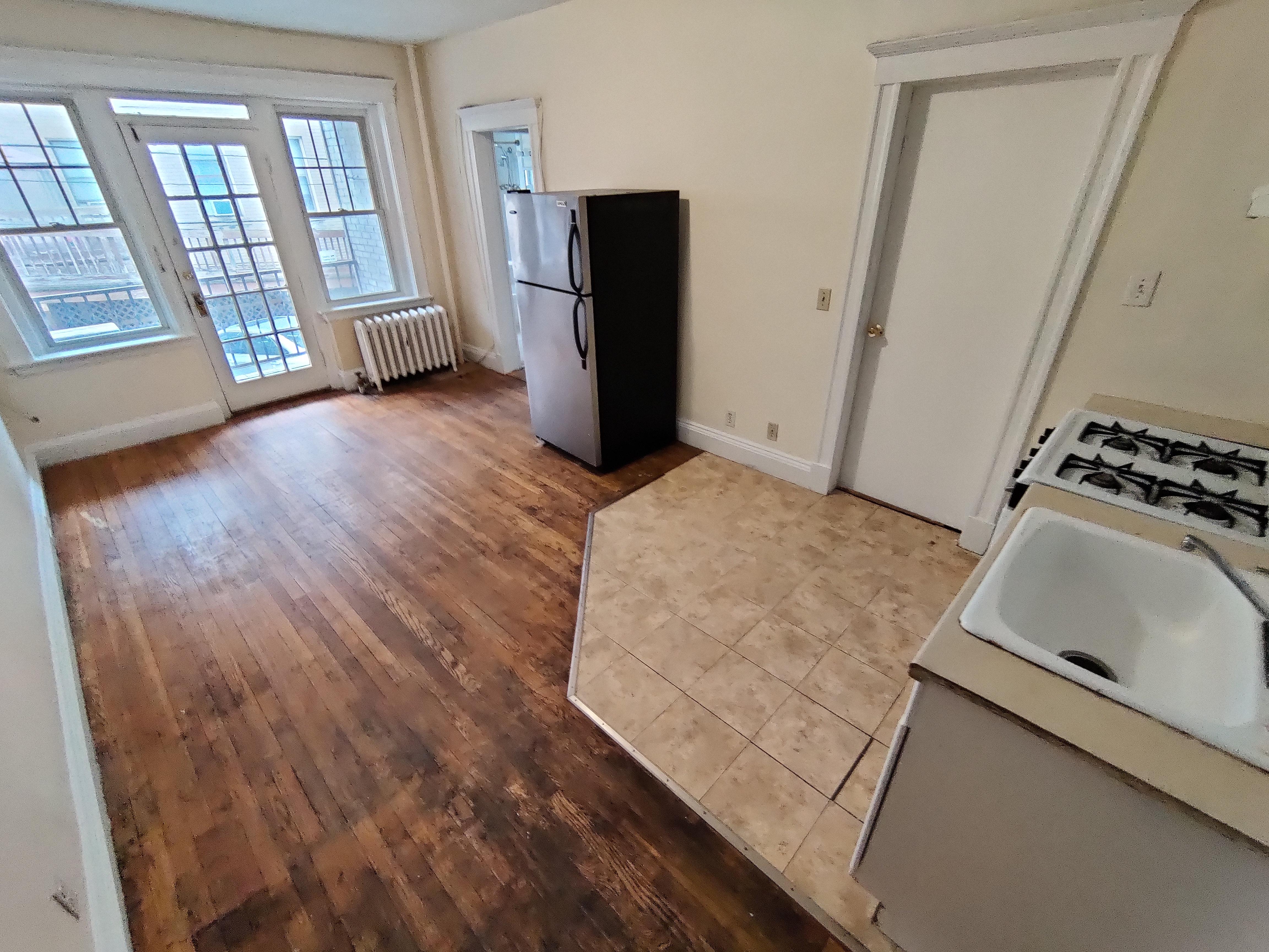 2 bed, 1 bath apartment for rent at 14 Melvin Ave Unit 3, Brighton — photo 5 of 9