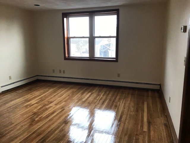3 bed, 1 bath apartment for rent at 17 Bryant St Unit 2, Salem — photo 11 of 13