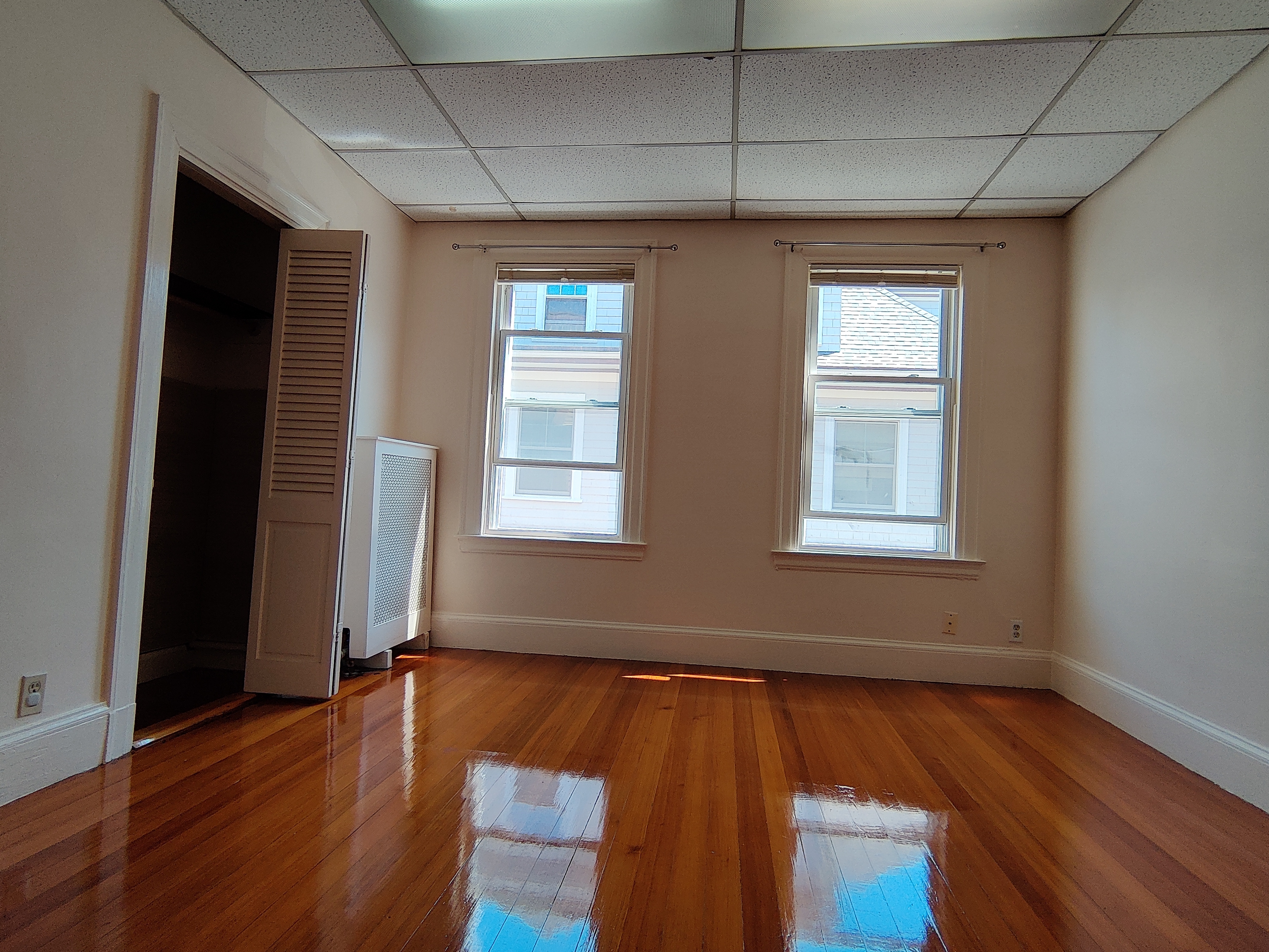 2 bed, 2 bath apartment for rent at 61 Kenwood St Unit 2, Coolidge Corner — photo 4 of 24