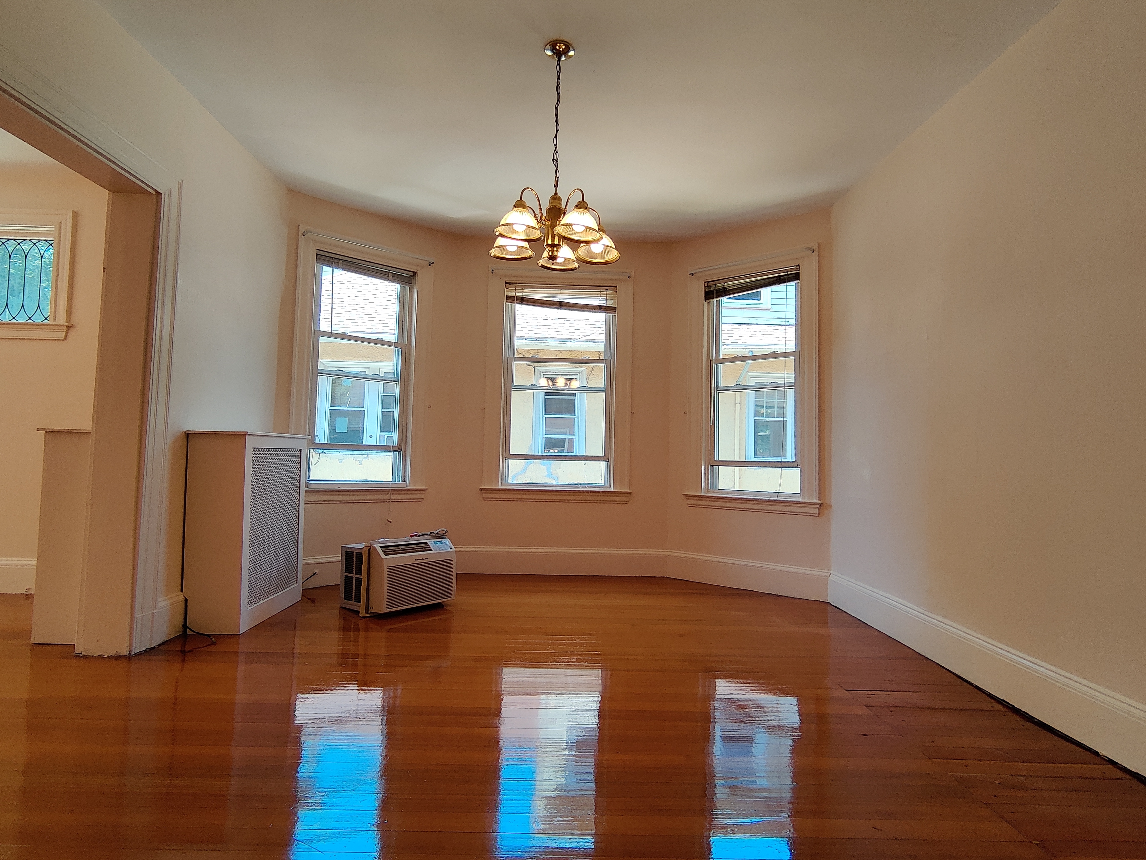 2 bed, 2 bath apartment for rent at 61 Kenwood St Unit 2, Coolidge Corner — photo 9 of 24