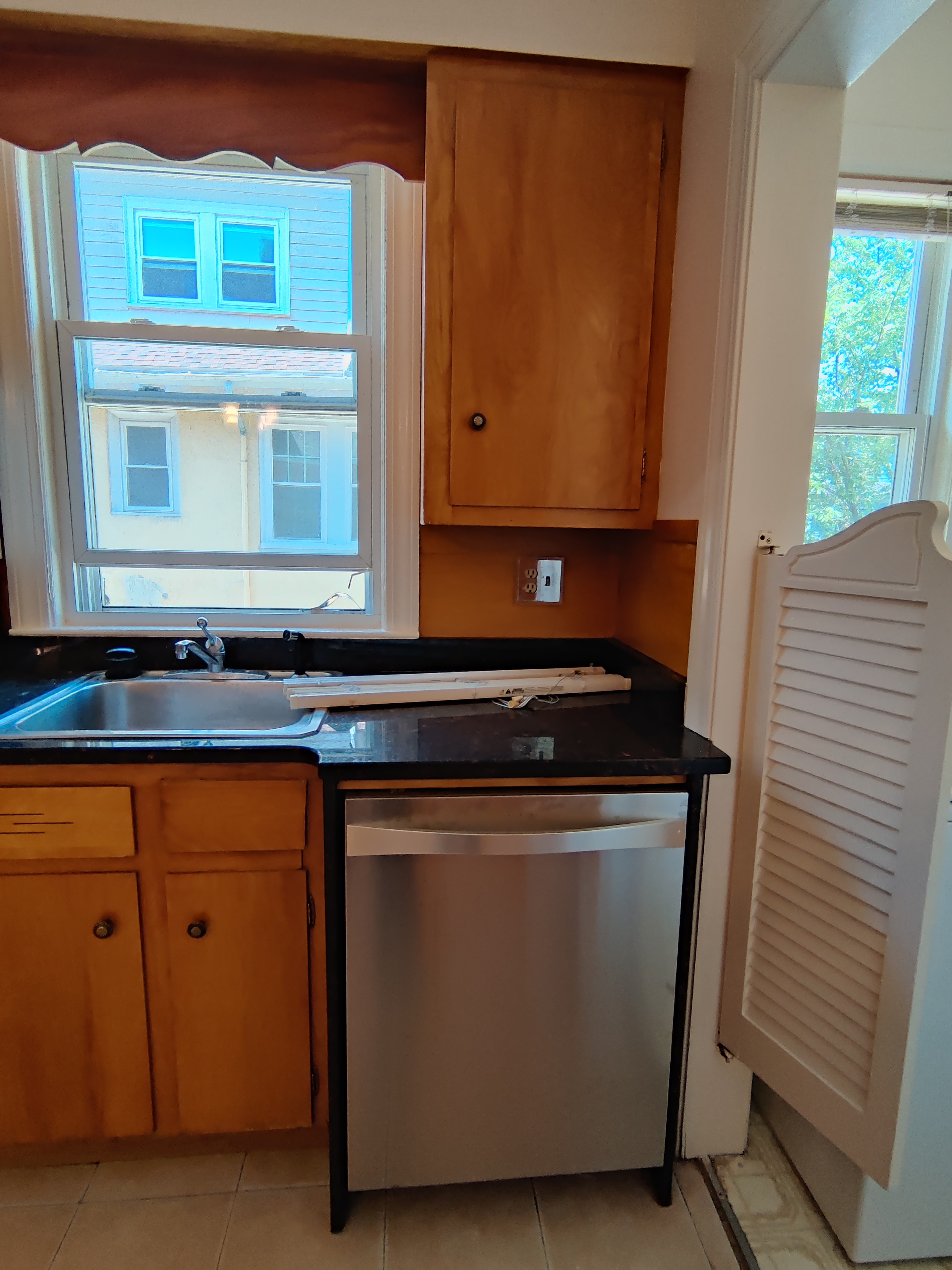 2 bed, 2 bath apartment for rent at 61 Kenwood St Unit 2, Coolidge Corner — photo 15 of 24