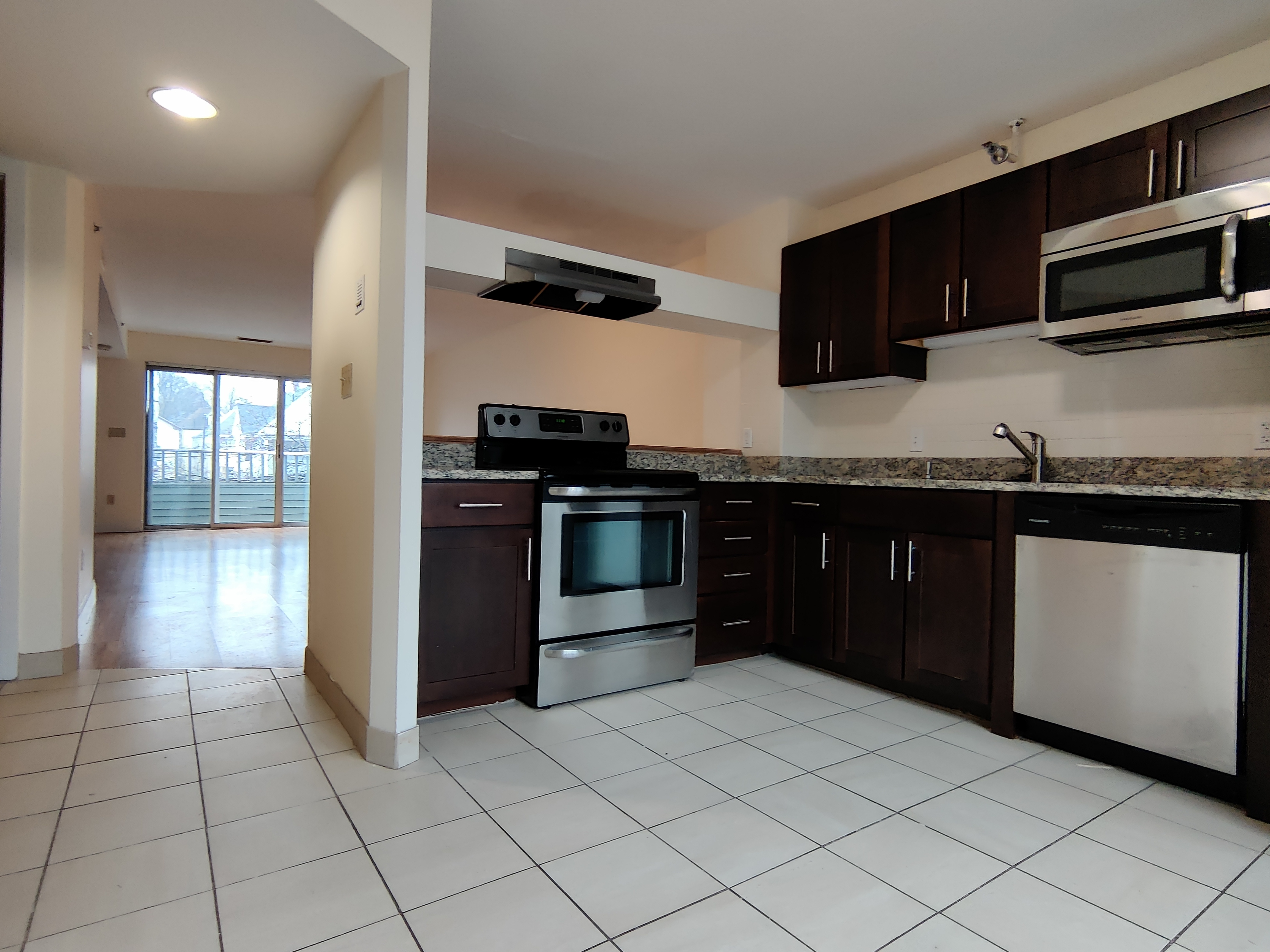 2 bed, 1.5 bath apartment for rent at 154 Beacon St Unit A2, Brighton — photo 5 of 30