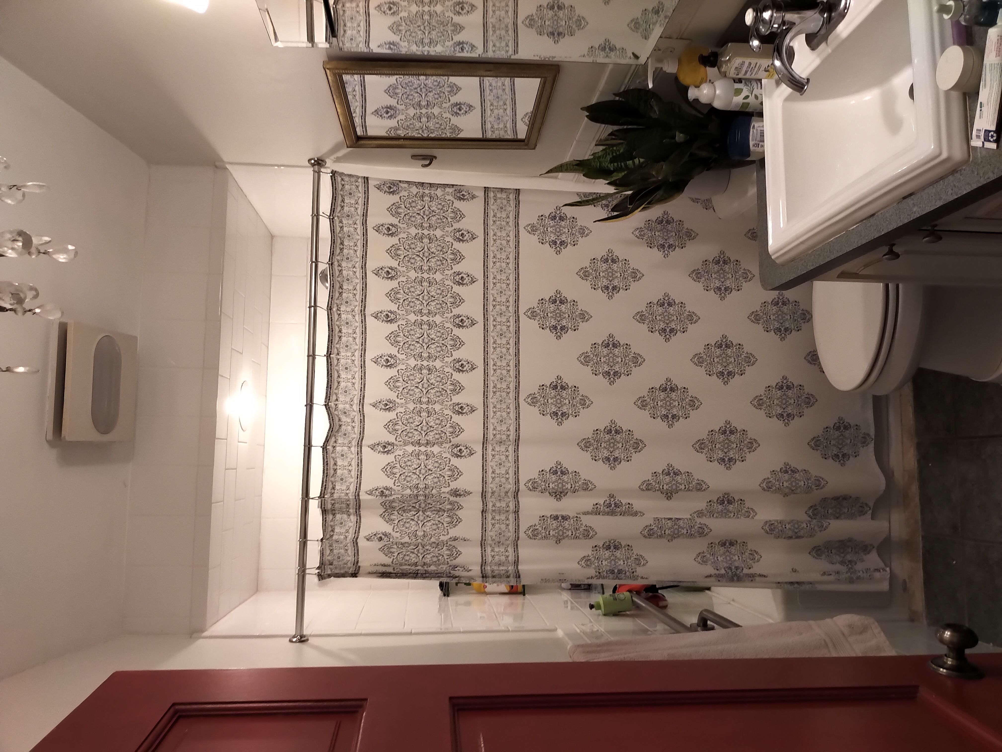 3 bed, 2 bath apartment for rent at 85 Gardner St Unit N/A, Newton — photo 5 of 13