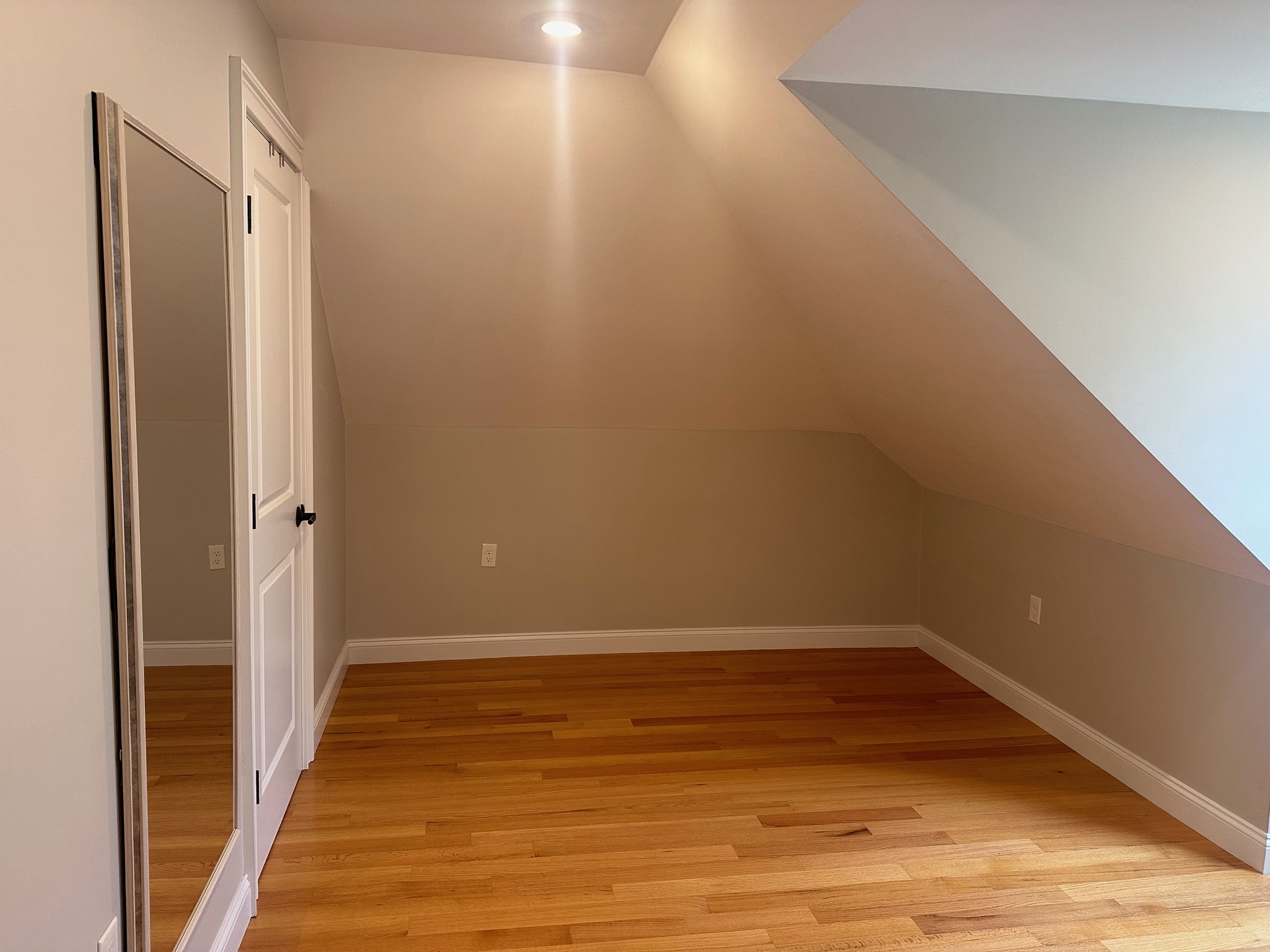 2 bed, 2 bath apartment for rent at 25 Chilcott Pl Unit 3, Jamaica Plain — photo 9 of 17