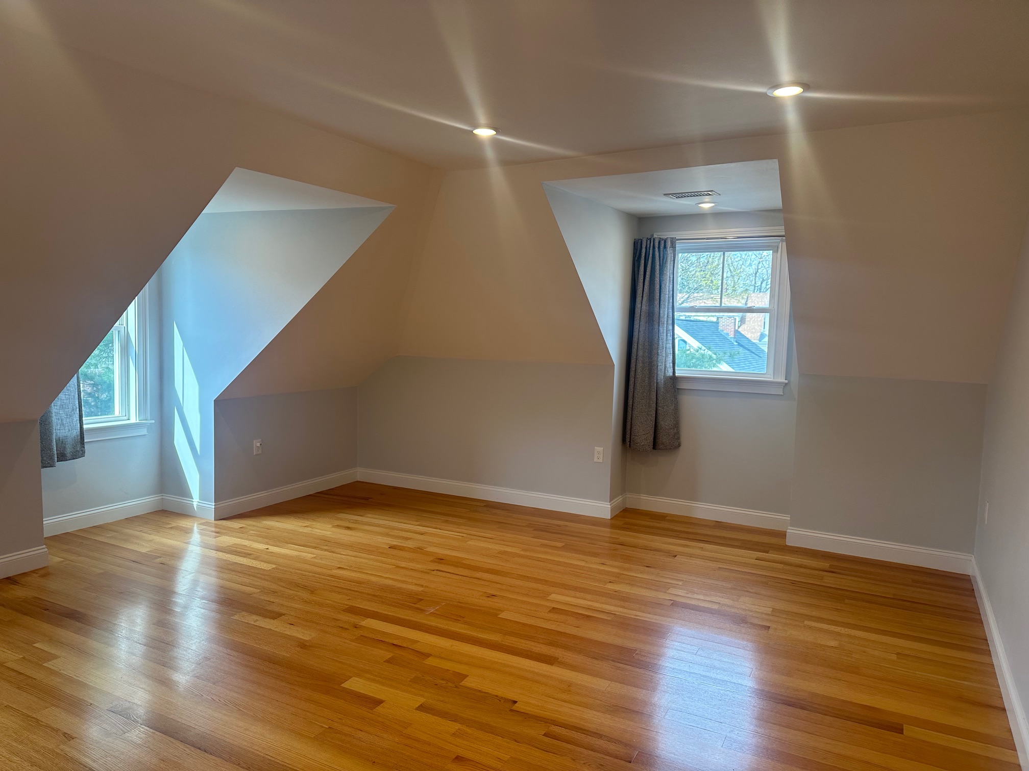 2 bed, 2 bath apartment for rent at 25 Chilcott Pl Unit 3, Jamaica Plain — photo 12 of 17