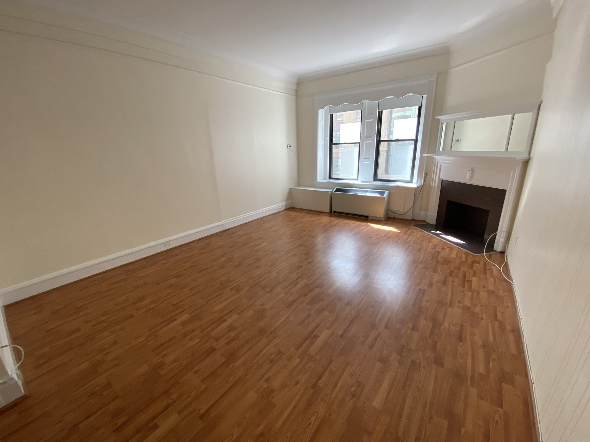 Studio bed, 1 bath apartment for rent at 62 Boylston St Unit 0207, Back Bay — photo 1 of 7