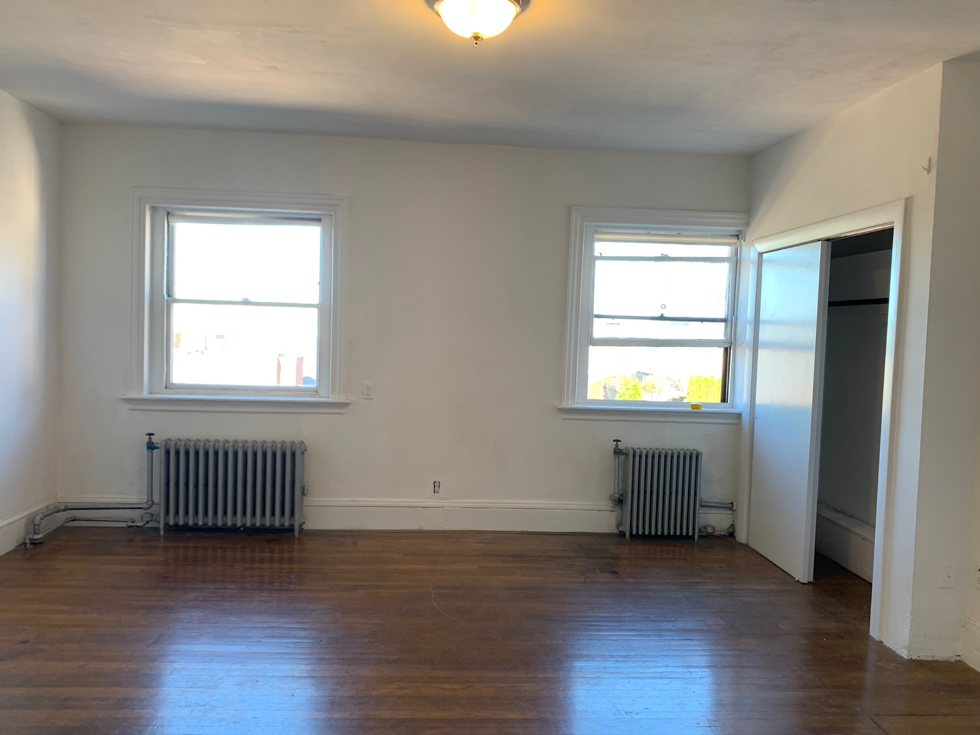 Studio bed, 1 bath apartment for rent at 24 Mount Vernon St Unit 601, Beacon Hill — photo 1 of 5