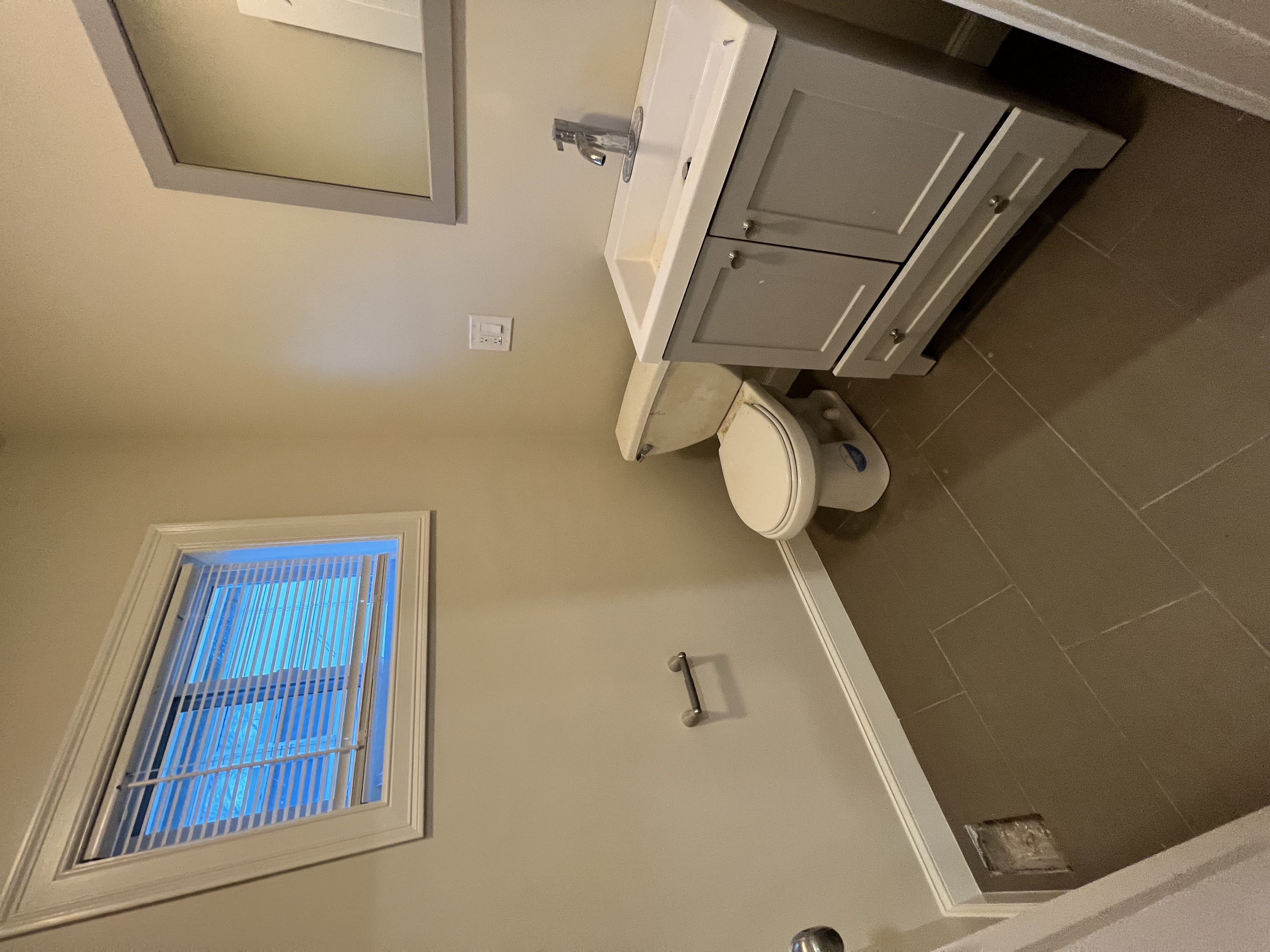 4 bed, 2.5 bath apartment for rent at 62 Golden Ave Unit 1, Medford — photo 8 of 24