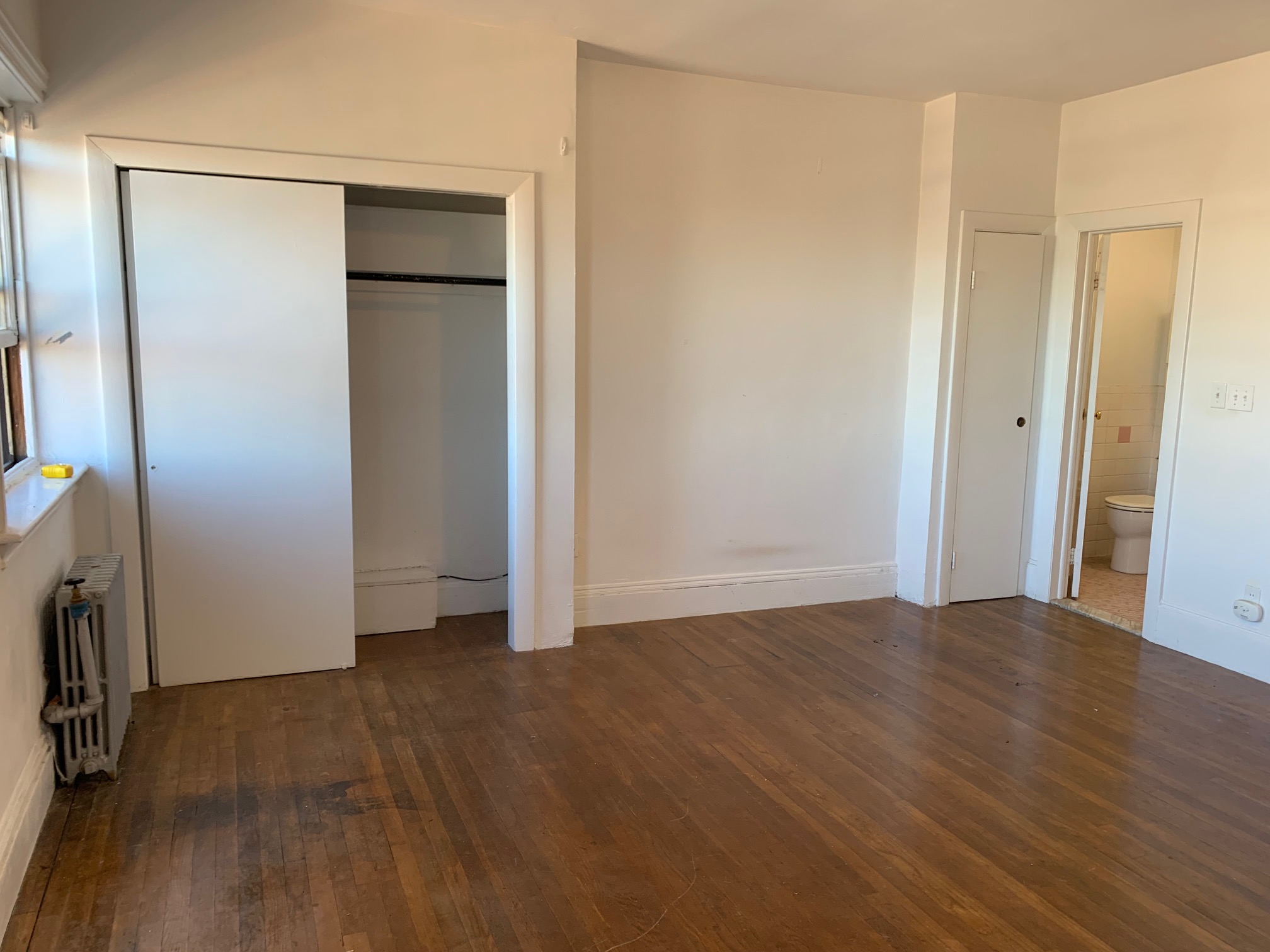 Studio bed, 1 bath apartment for rent at 24 Mount Vernon St Unit 601, Beacon Hill — photo 4 of 5