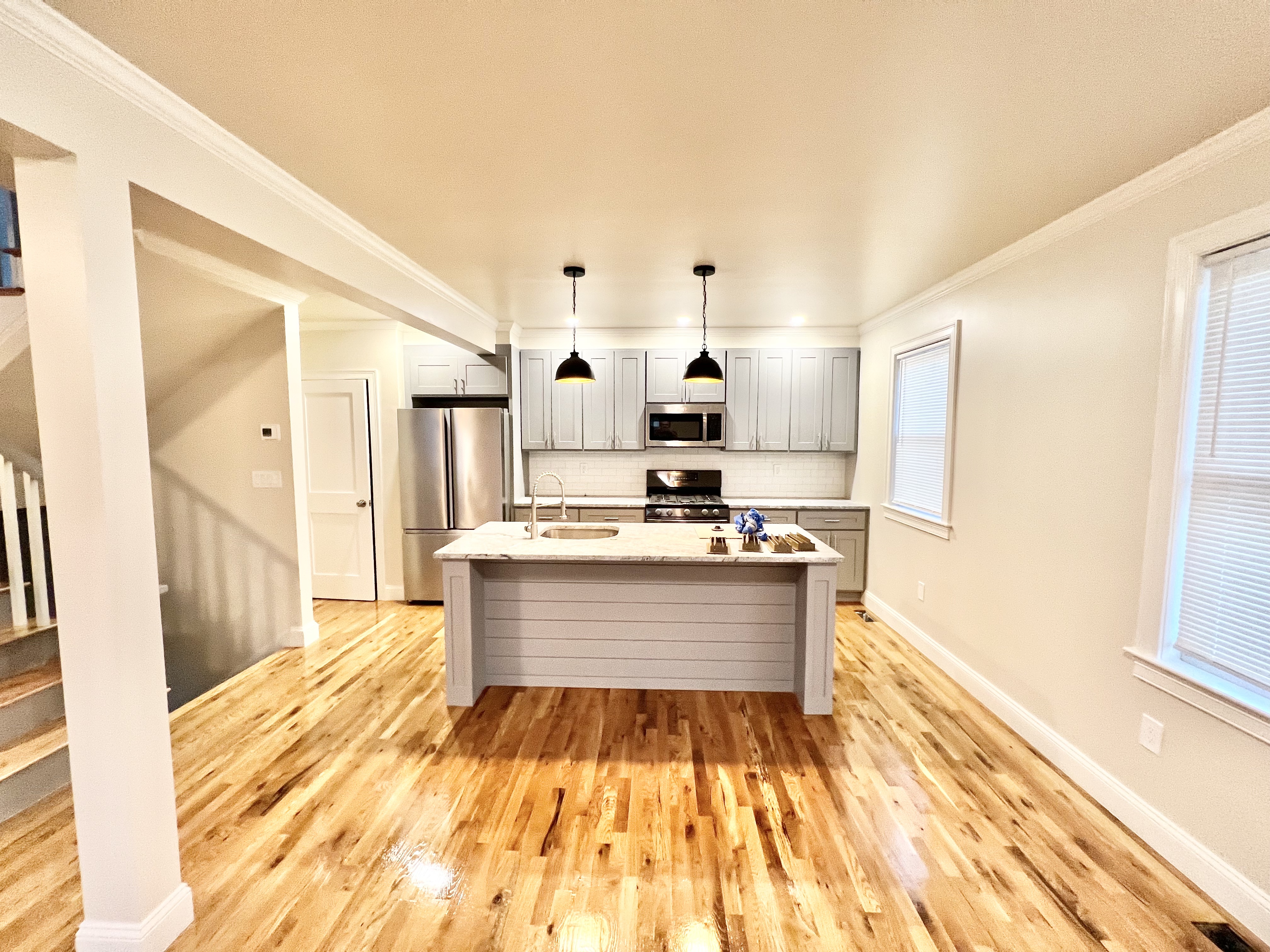 4 bed, 2.5 bath apartment for rent at 96 Willis Ave Unit 1, Medford — photo 2 of 22