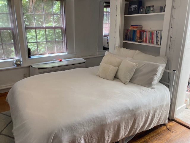 Studio bed, 1 bath apartment for rent at 58 Russell St Unit 6, Beacon Hill — photo 2 of 6