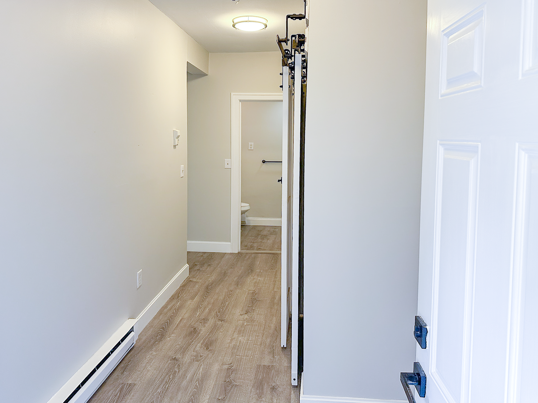 1 bed, 1 bath apartment for rent at 49 Fort Ave Unit 1, Roxbury — photo 7 of 15