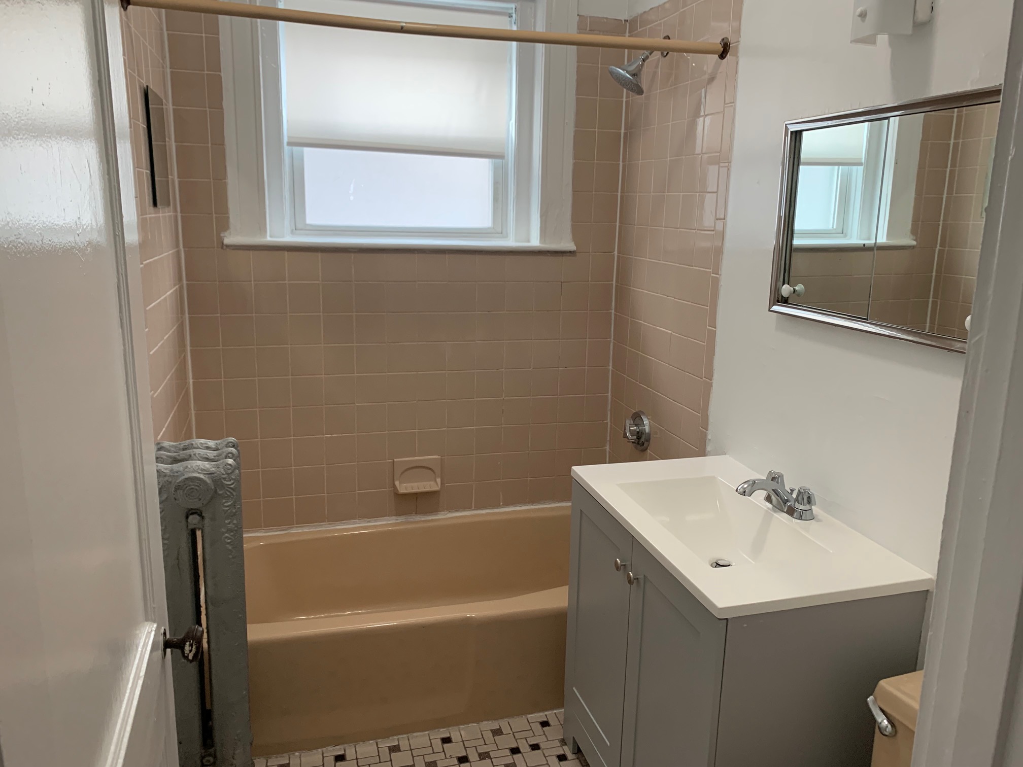 2 bed, 1 bath apartment for rent at 34 Medfield St Unit 2, Fenway — photo 2 of 14