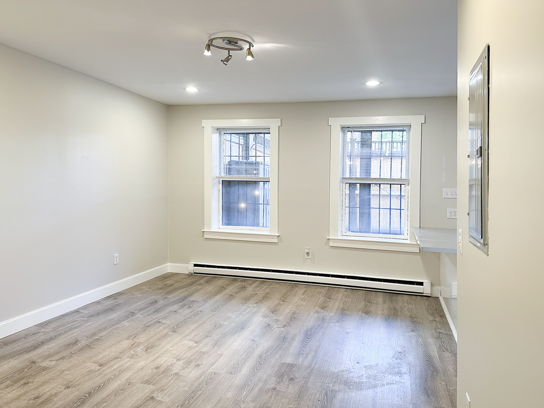1 bed, 1 bath apartment for rent at 49 Fort Ave Unit 1, Roxbury — photo 11 of 15