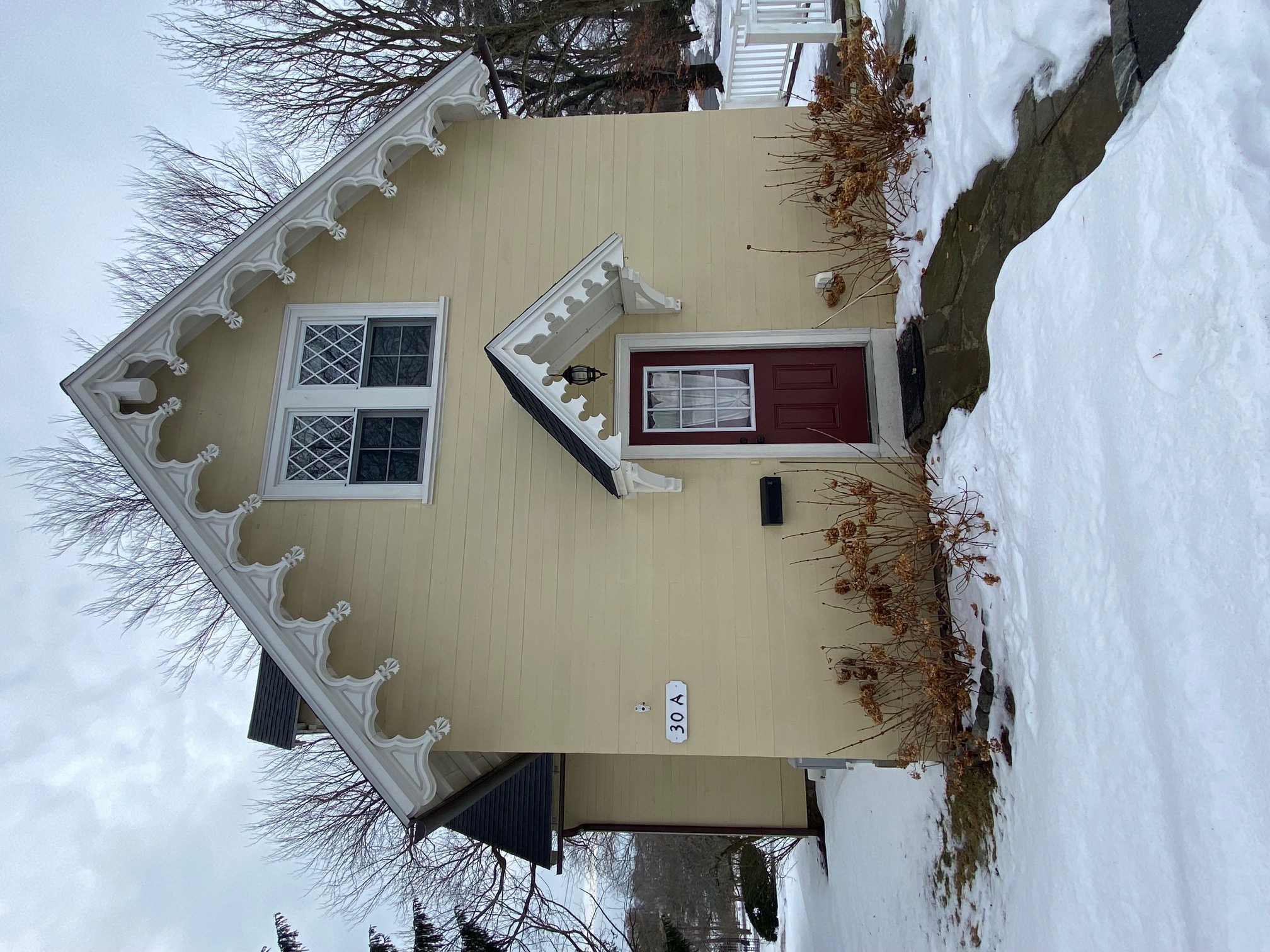 3 bed, 1.5 bath apartment for rent at 30 Grove Unit A, Salem — photo 20 of 21