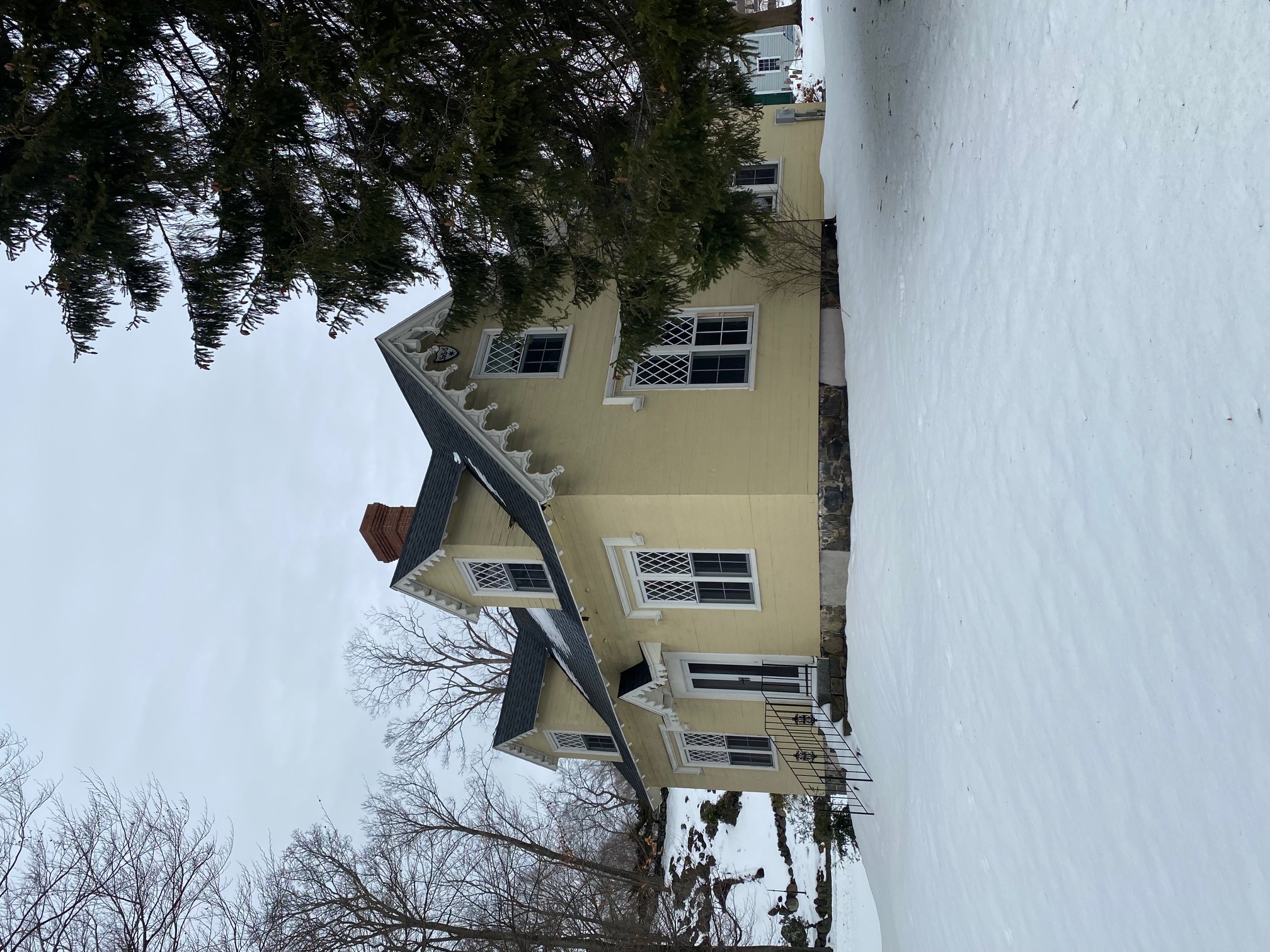 3 bed, 1.5 bath apartment for rent at 30 Grove Unit A, Salem — photo 21 of 21