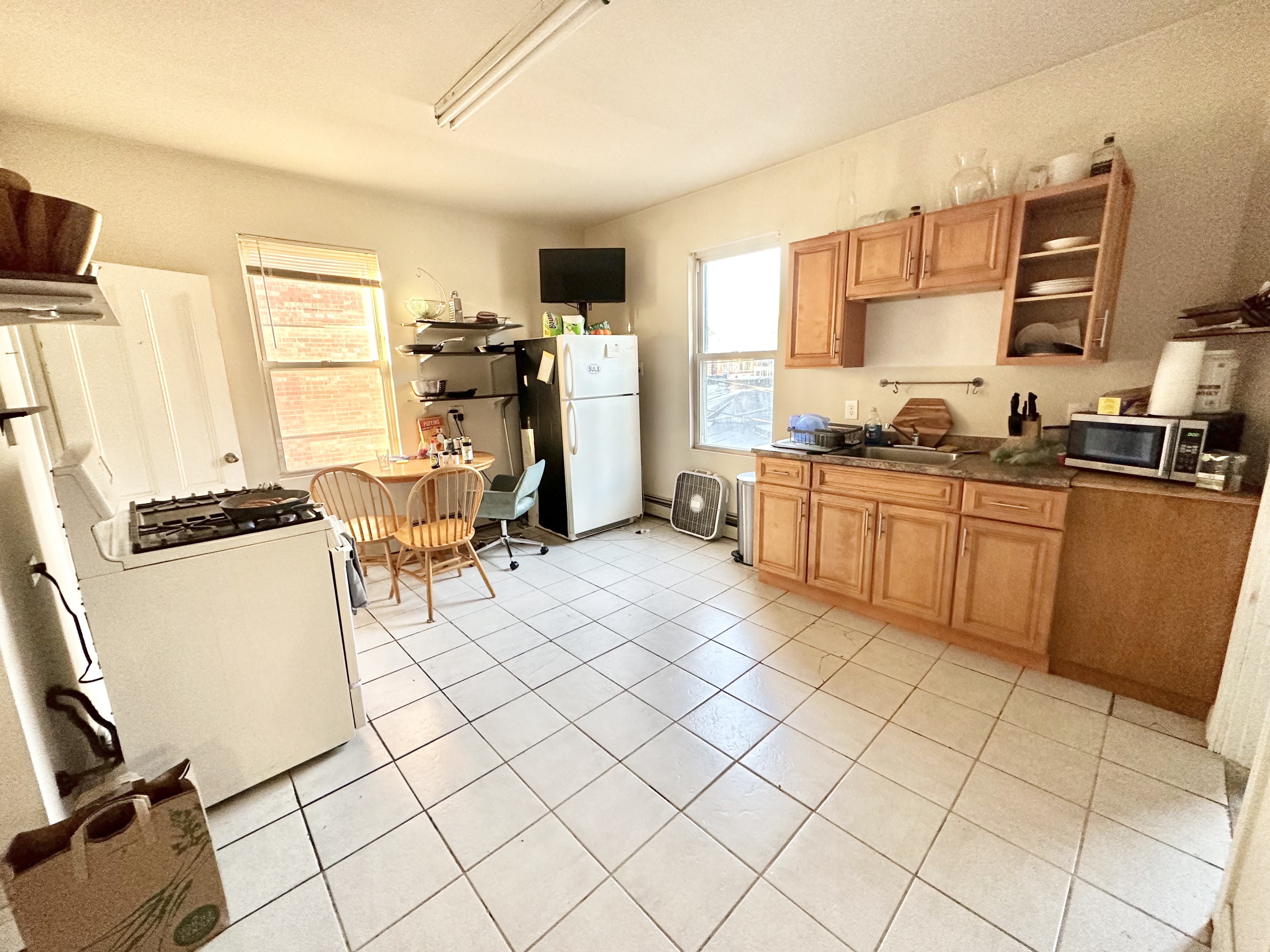 2 bed, 1 bath apartment for rent at 16 Webster Ave Unit 2, East Somerville — photo 2 of 9