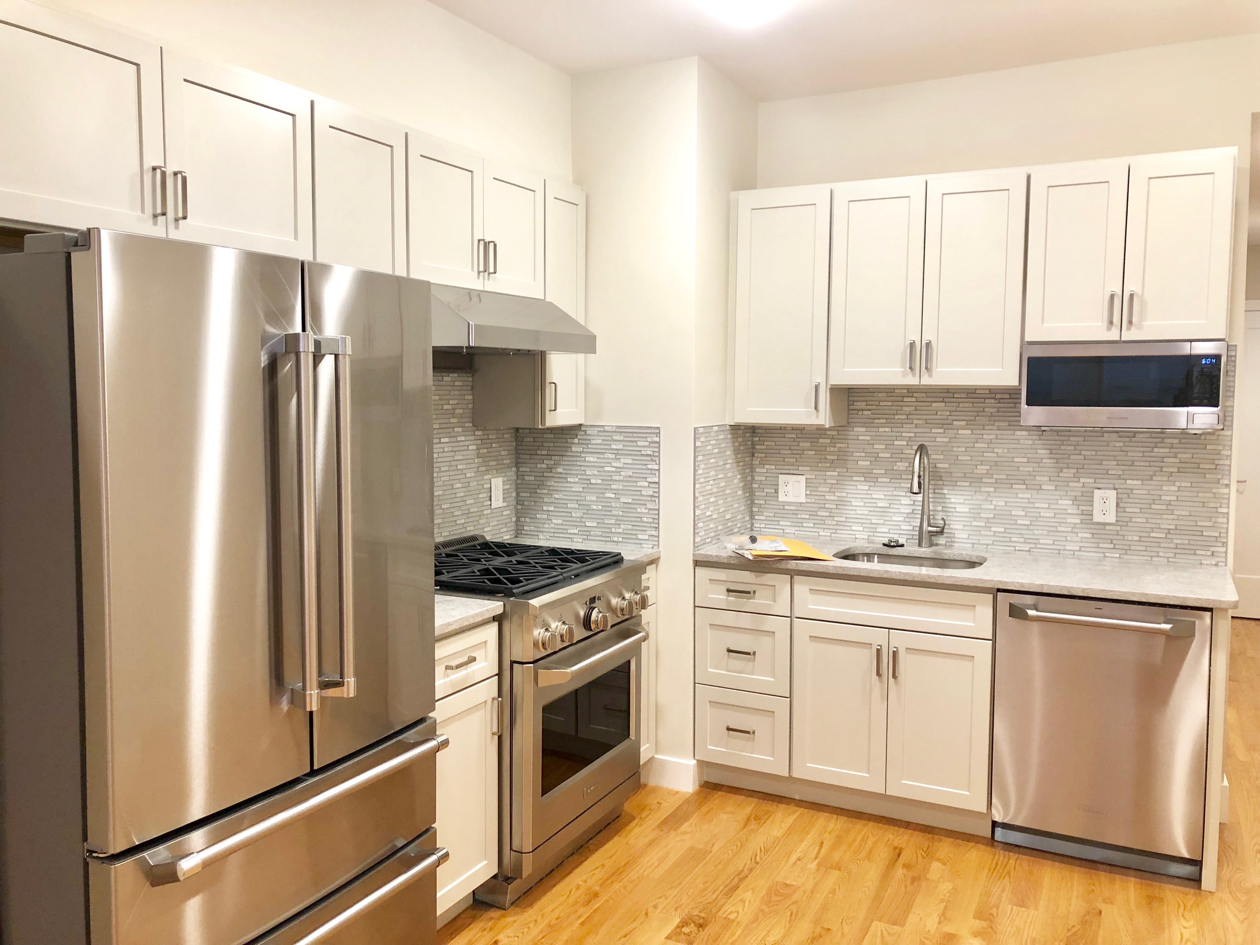 3 bed, 2 bath apartment for rent at 719 Boylston St Unit 302, Back Bay — photo 4 of 10