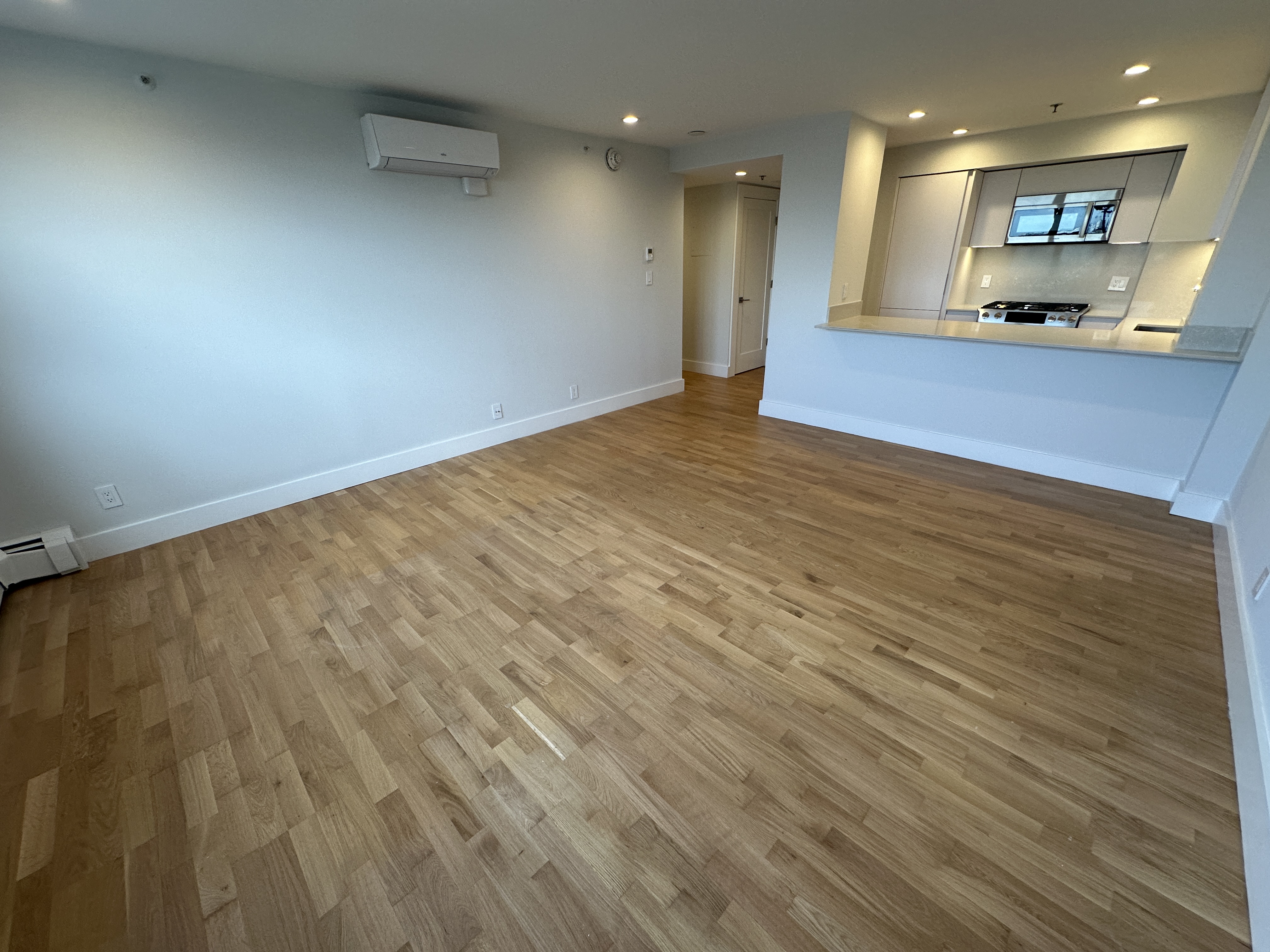 3 bed, 1.5 bath apartment for rent at 1410 Columbia Rd Unit 18B0, South Boston — photo 5 of 48