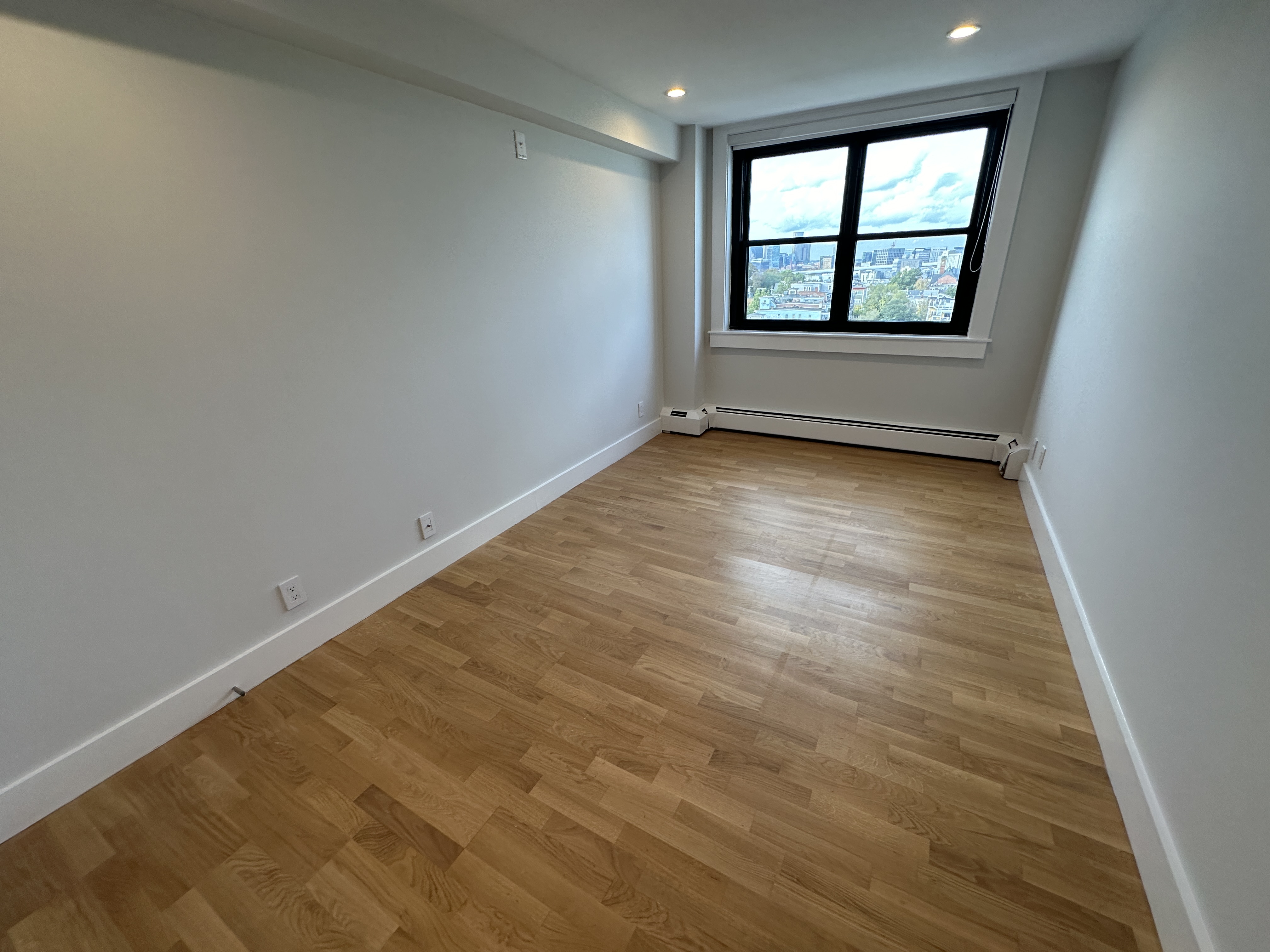 3 bed, 1.5 bath apartment for rent at 1410 Columbia Rd Unit 18B0, South Boston — photo 10 of 48