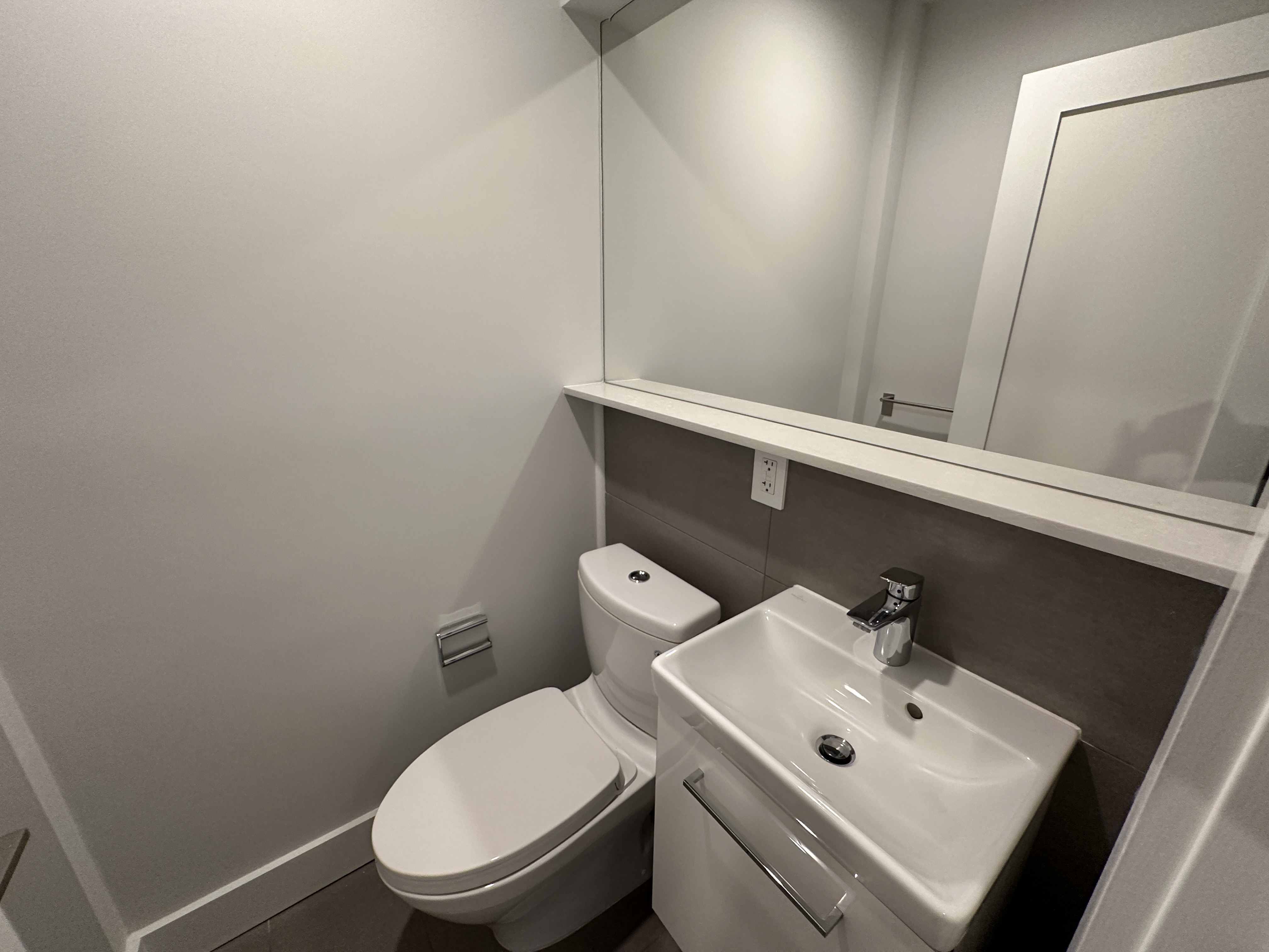 3 bed, 1.5 bath apartment for rent at 1410 Columbia Rd Unit 18B0, South Boston — photo 14 of 48