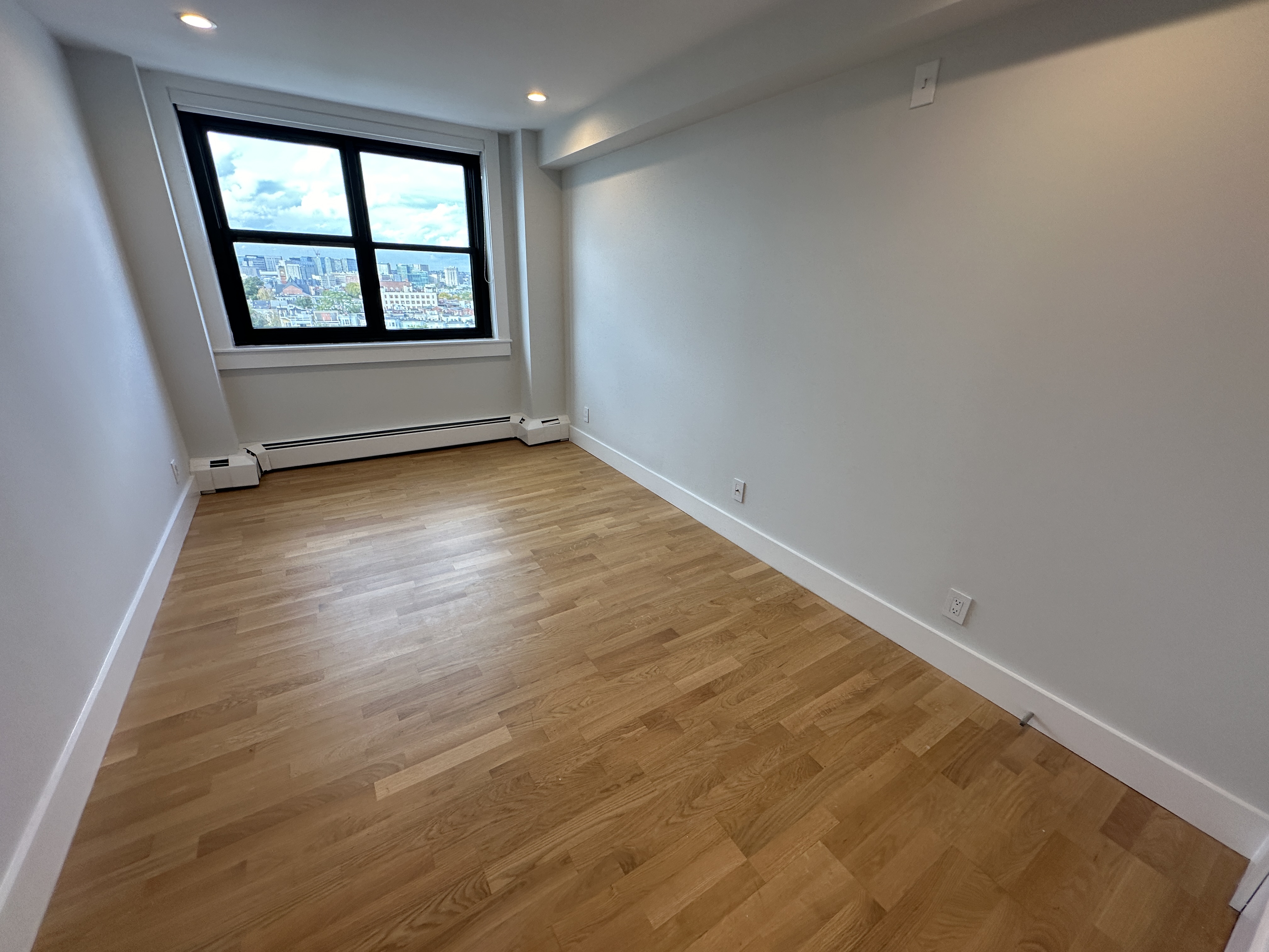 3 bed, 1.5 bath apartment for rent at 1410 Columbia Rd Unit 18B0, South Boston — photo 15 of 48