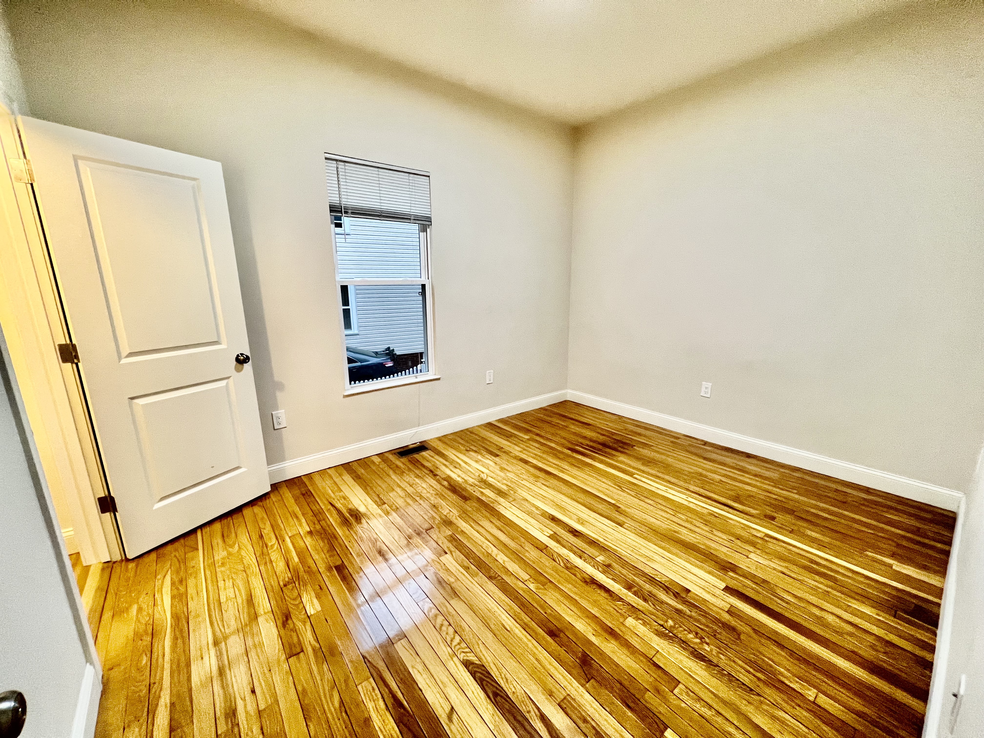 3 bed, 2 bath apartment for rent at 9 Greenville St Unit 1, Prospect Hill — photo 2 of 19