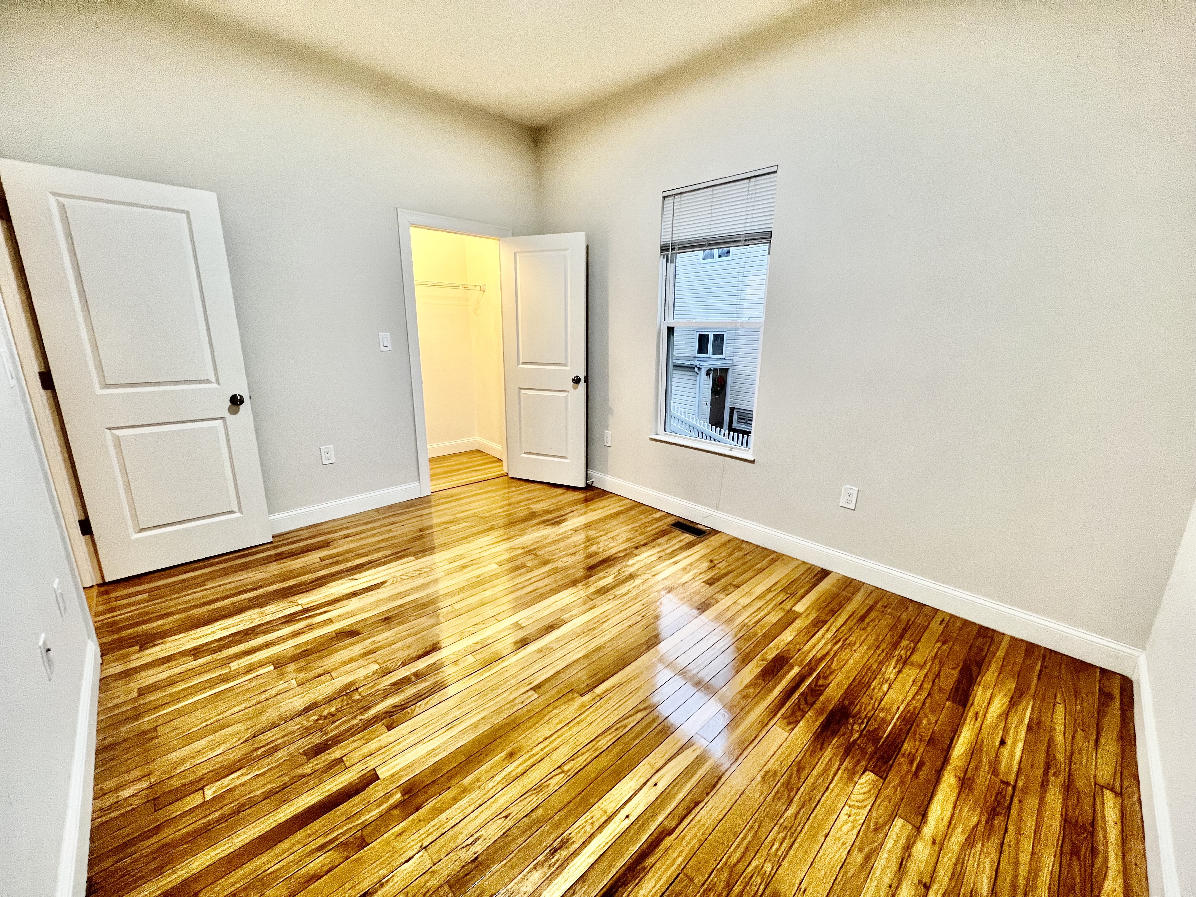 3 bed, 2 bath apartment for rent at 11 Greenville St Unit 1, Prospect Hill — photo 5 of 17