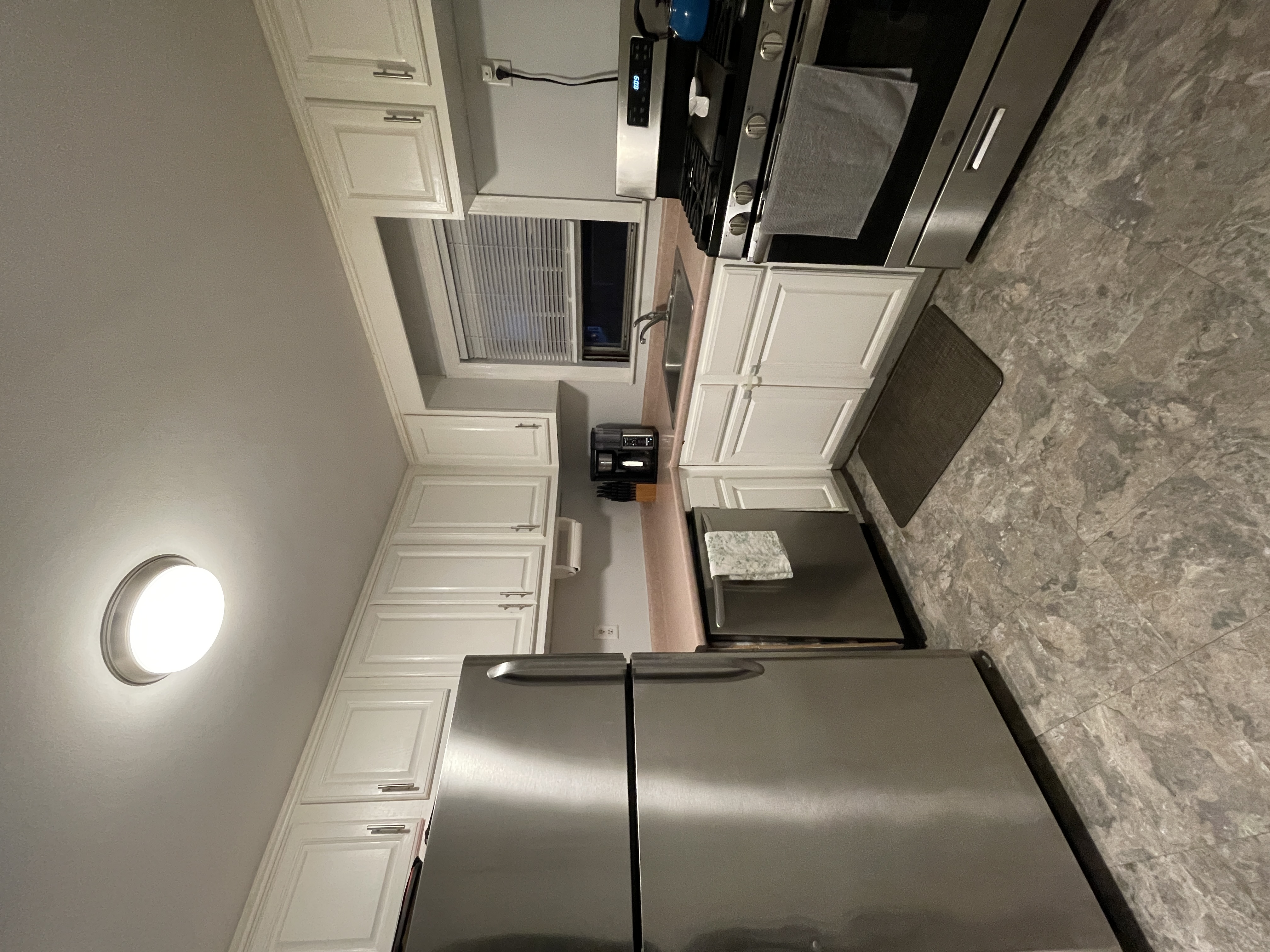 3 bed, 1 bath apartment for rent at 71 Tyler St Unit 1, Hyde Park — photo 2 of 7