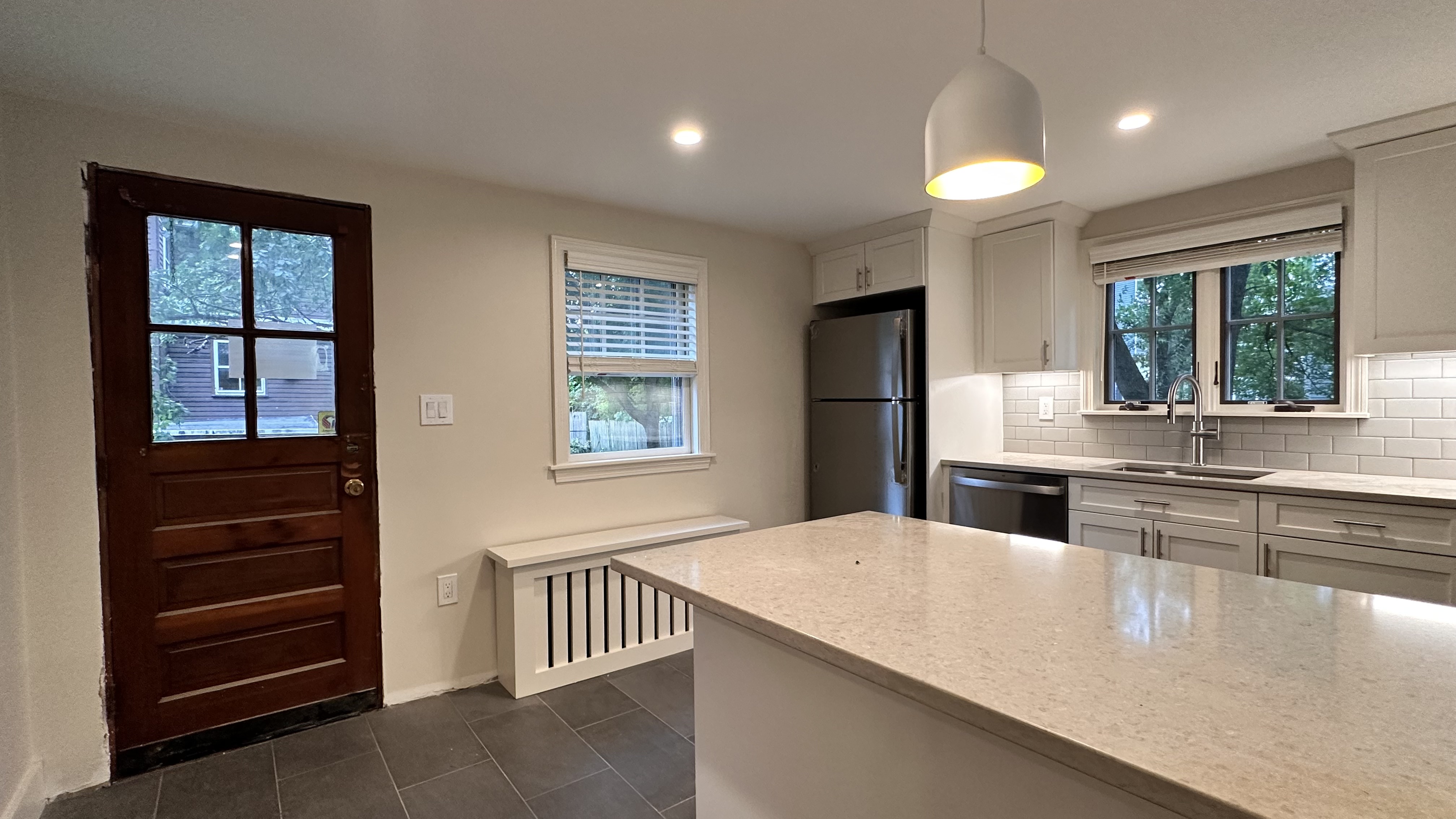 3 bed, 2 bath apartment for rent at 550 Franklin St Unit SF, Cambridgeport — photo 9 of 25