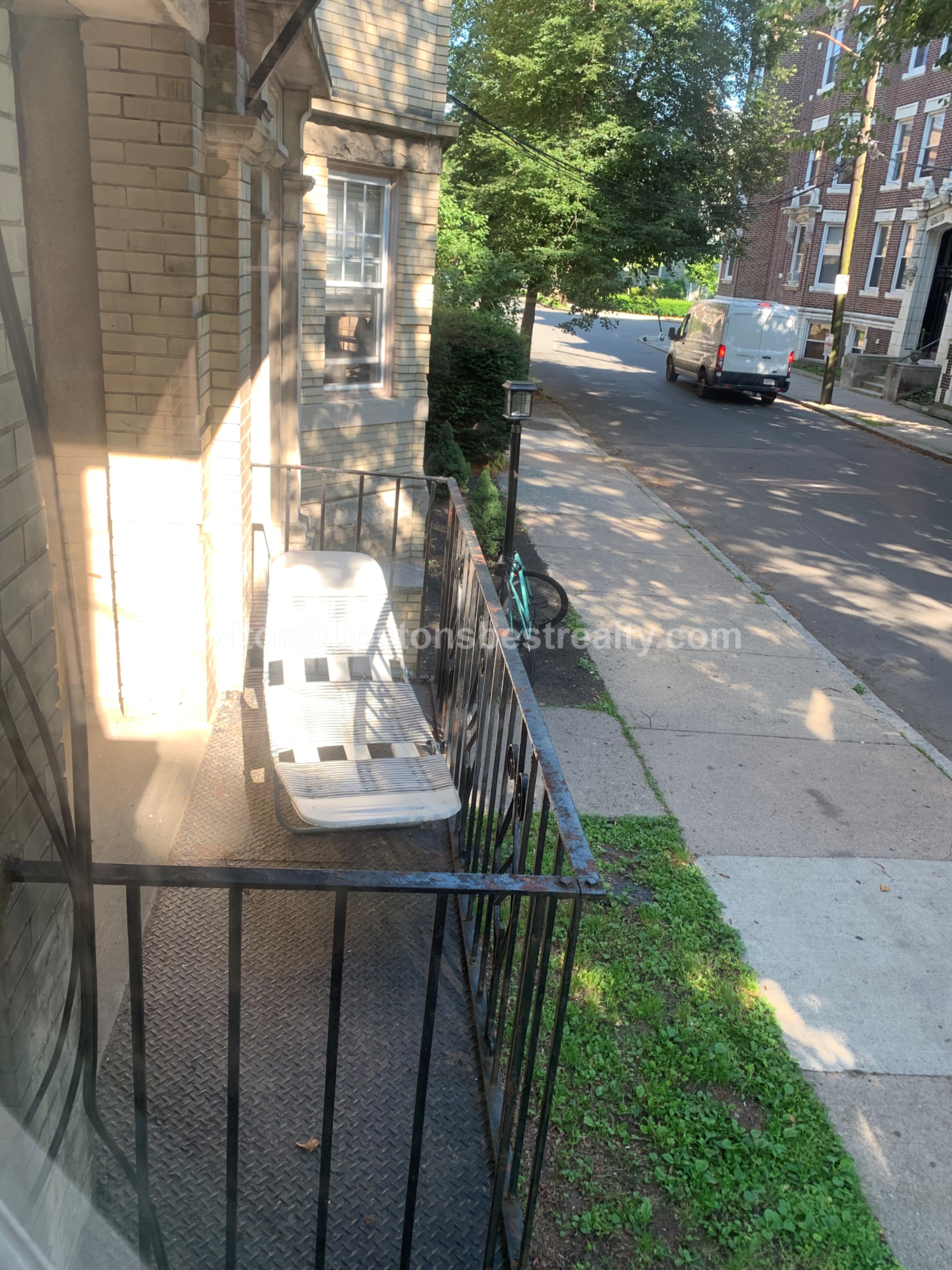 4 bed, 2 bath apartment for rent at 157 Thorndike St Unit 1, Coolidge Corner — photo 35 of 41