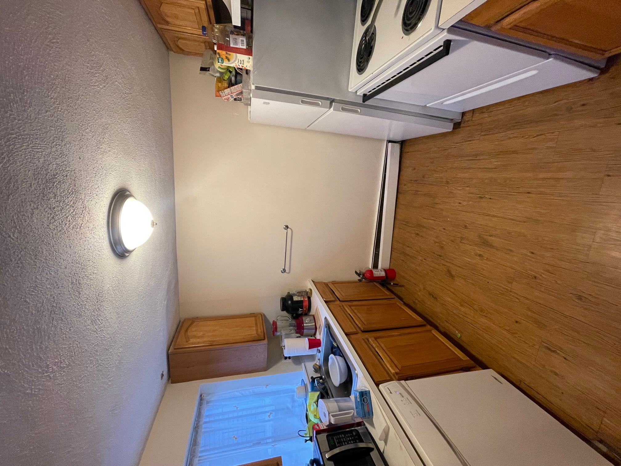 3 bed, 2 bath apartment for rent at 9 Banks St Unit 3, Harvard Square