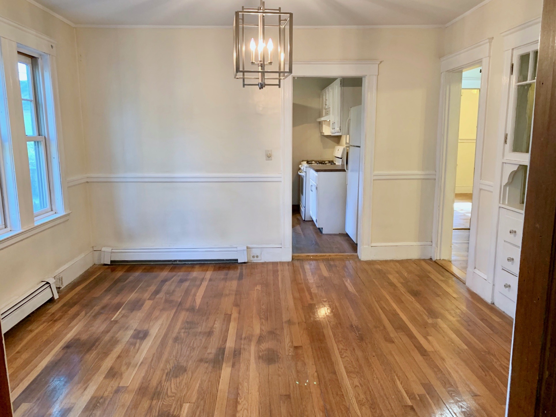 2 bed, 1 bath apartment for rent at 87 Kenwood St Unit 1, Dorchester — photo 2 of 20