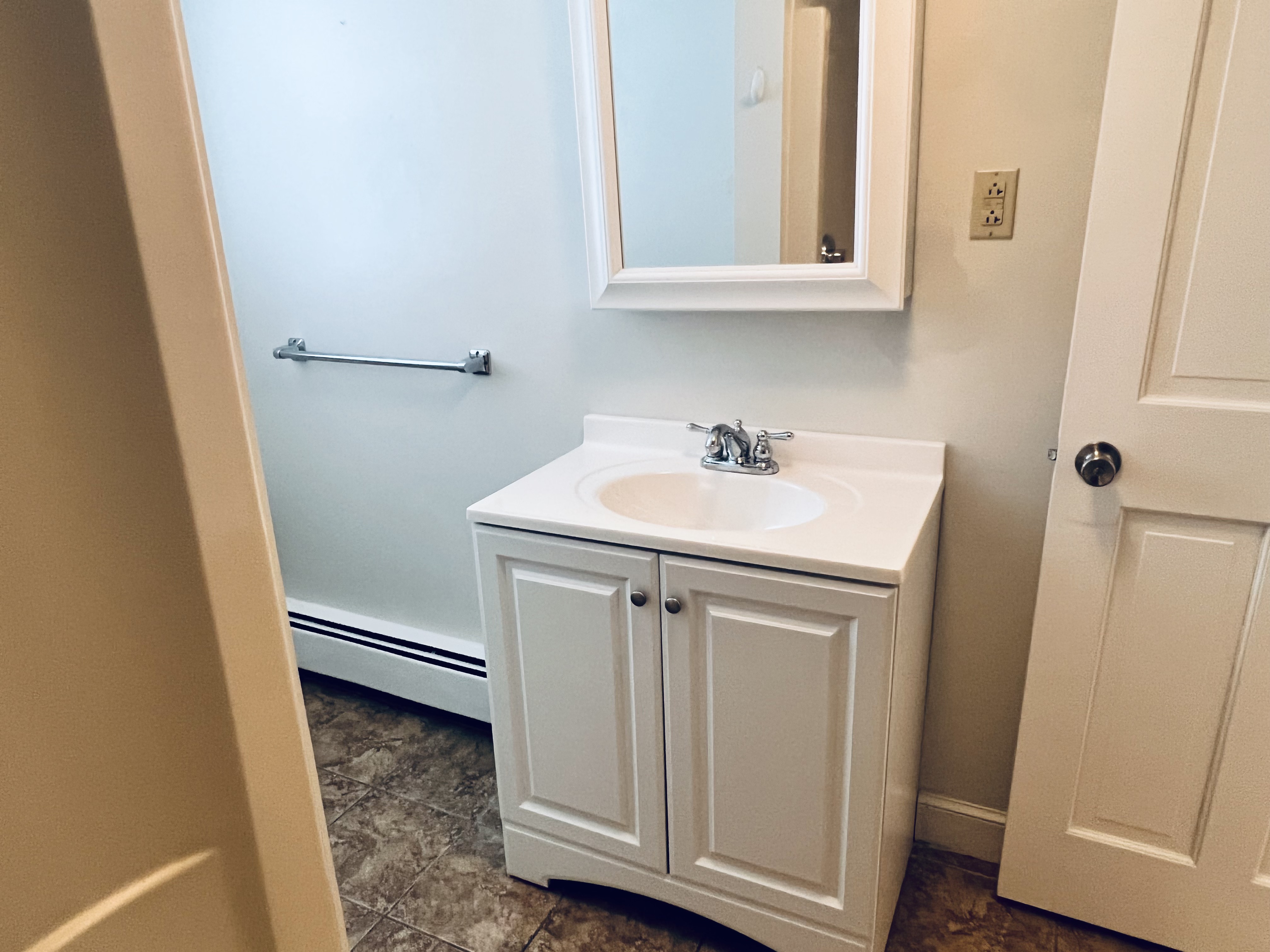 1 bed, 1 bath apartment for rent at 24 Griswold St Unit A, Revere — photo 10 of 12