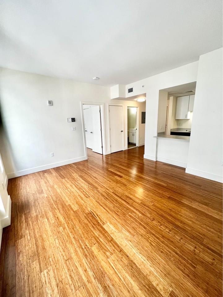 1 bed, 1 bath apartment for rent at 10 Winter Pl Unit 1102, Midtown — photo 5 of 10