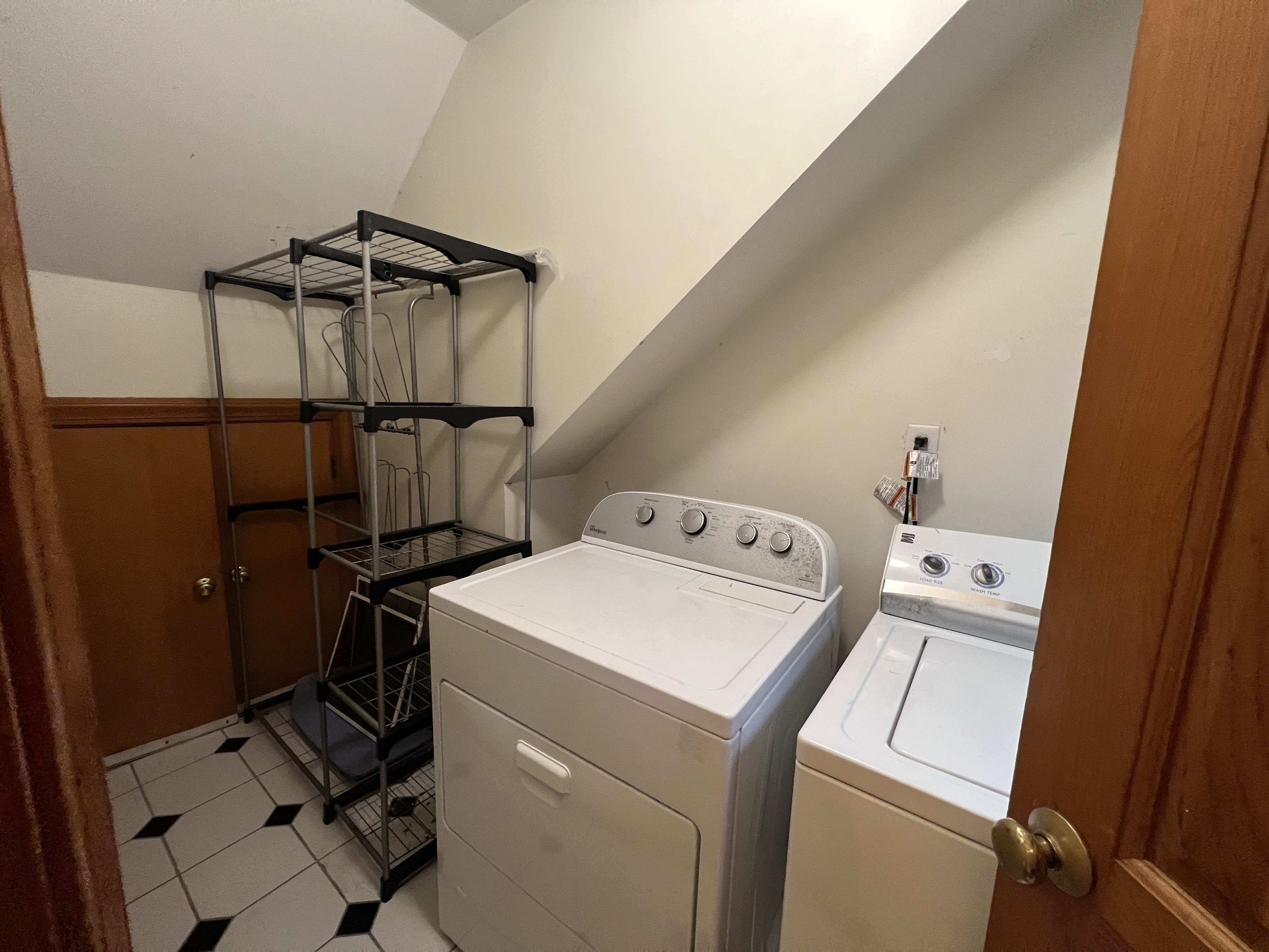 2 bed, 1.5 bath apartment for rent at 89 Nottinghill Rd Unit 1, Brighton — photo 22 of 24