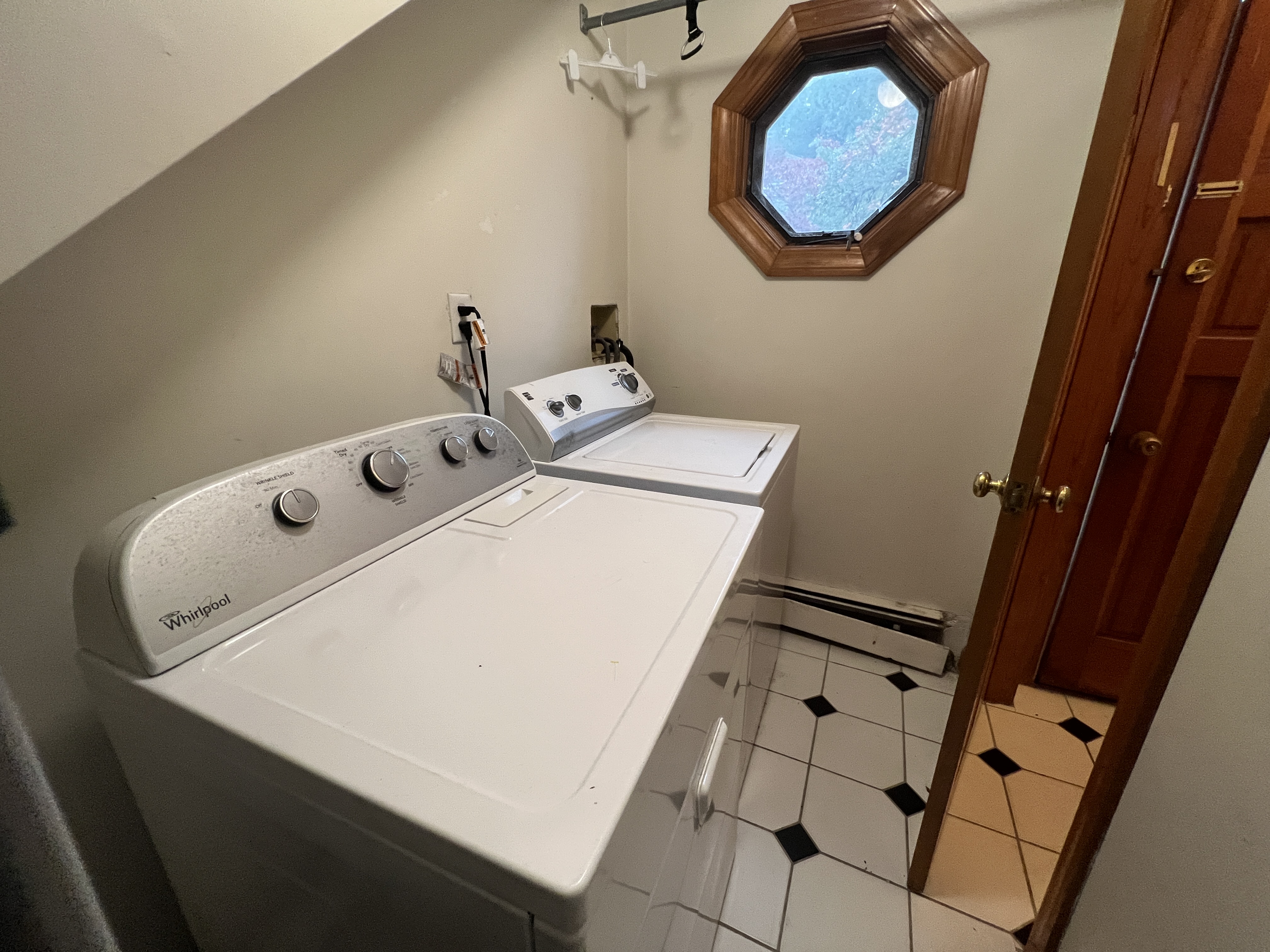 2 bed, 1.5 bath apartment for rent at 89 Nottinghill Rd Unit 1, Brighton — photo 23 of 24