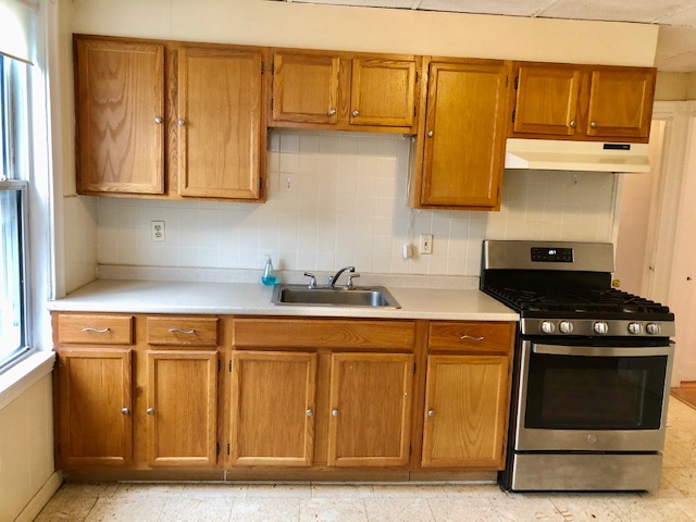 1 bed, 1 bath apartment for rent at 276 Belgrade Ave Unit 1, Roslindale — photo 4 of 5