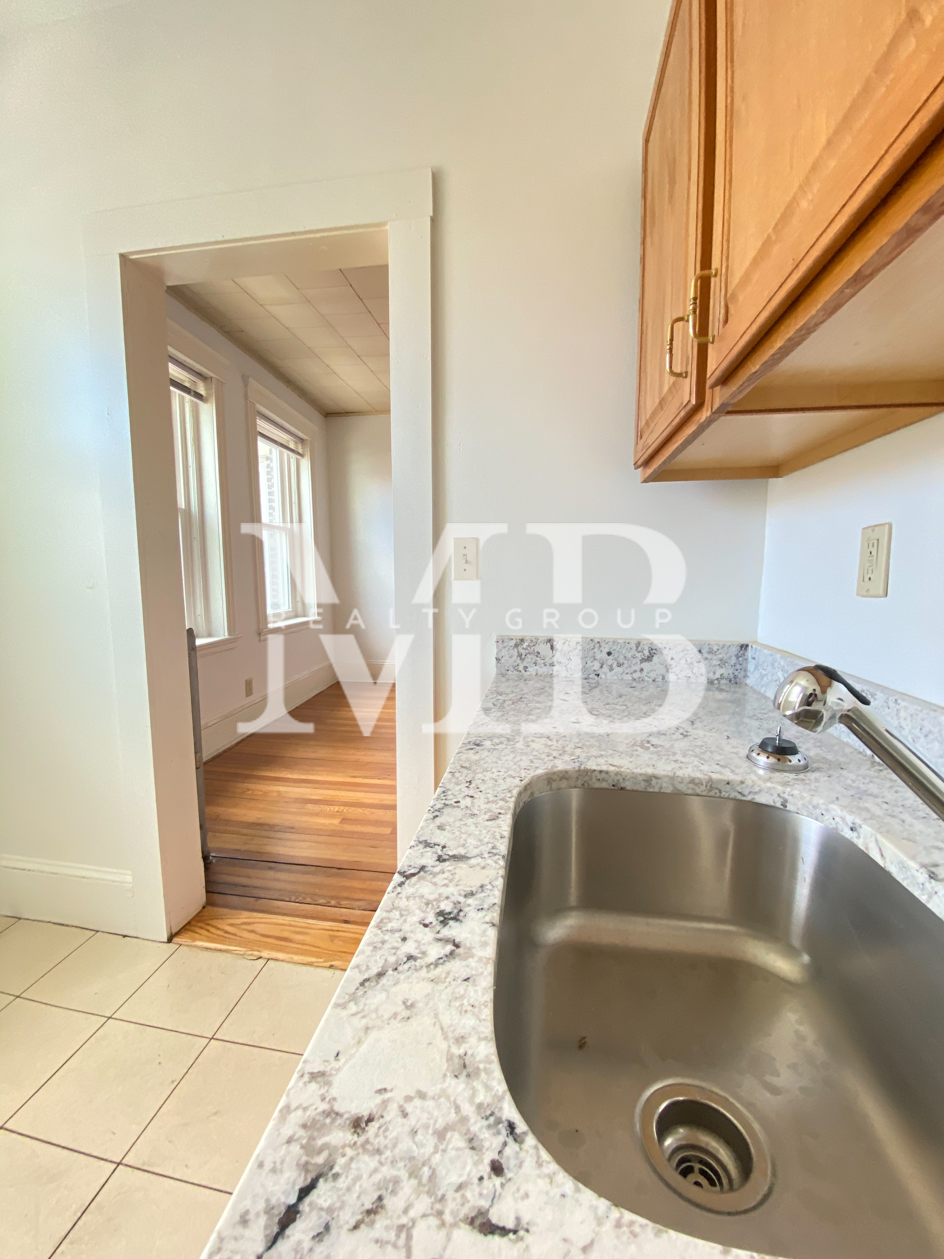 1 bed, 1 bath apartment for rent at 14 Palace Rd Unit 15, Longwood — photo 9 of 11