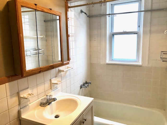 1 bed, 1 bath apartment for rent at 276 Belgrade Ave Unit 1, Roslindale — photo 1 of 5