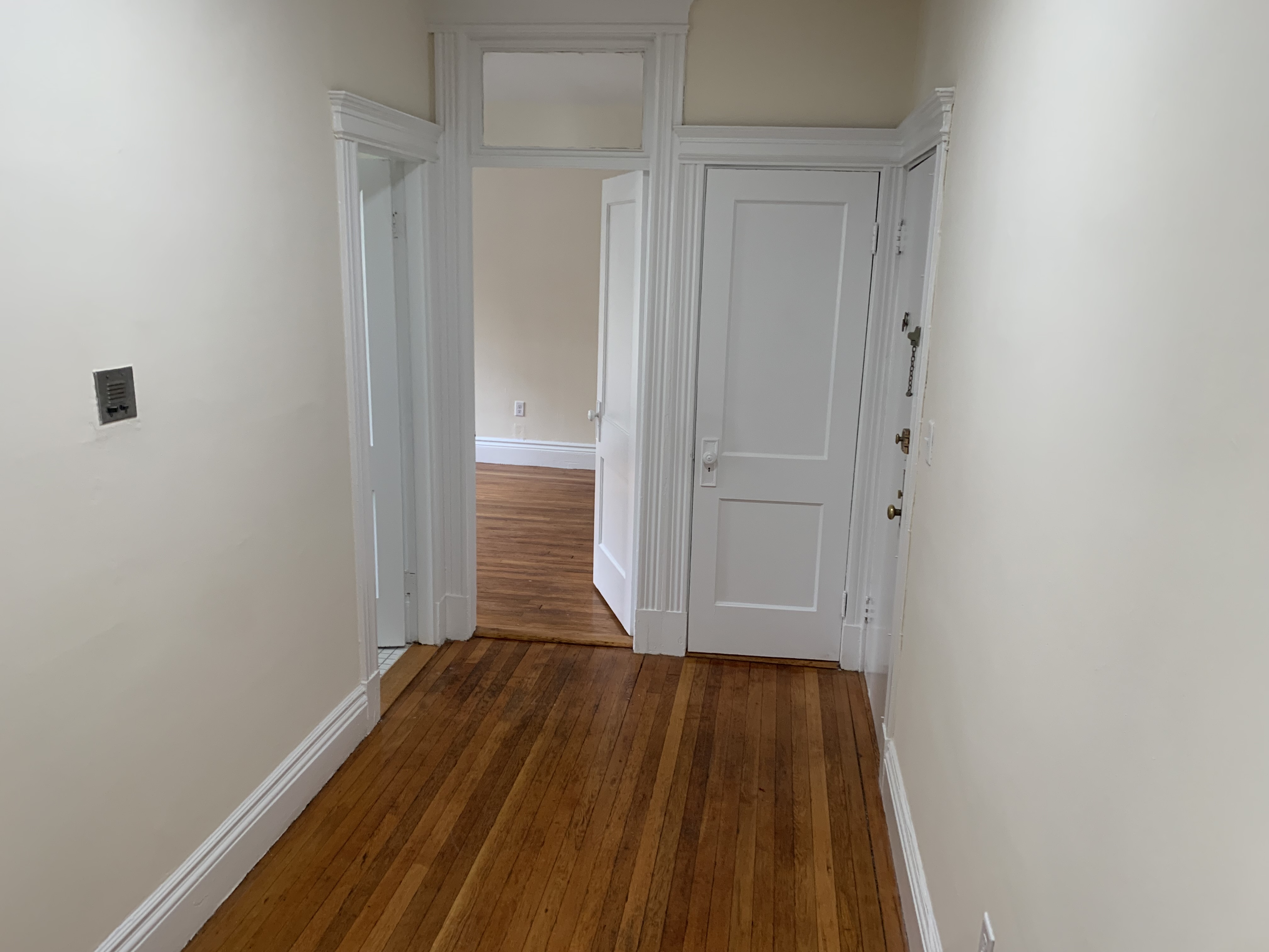 1 bed, 1 bath apartment for rent at 29 Park Dr Unit 8, Fenway — photo 6 of 14