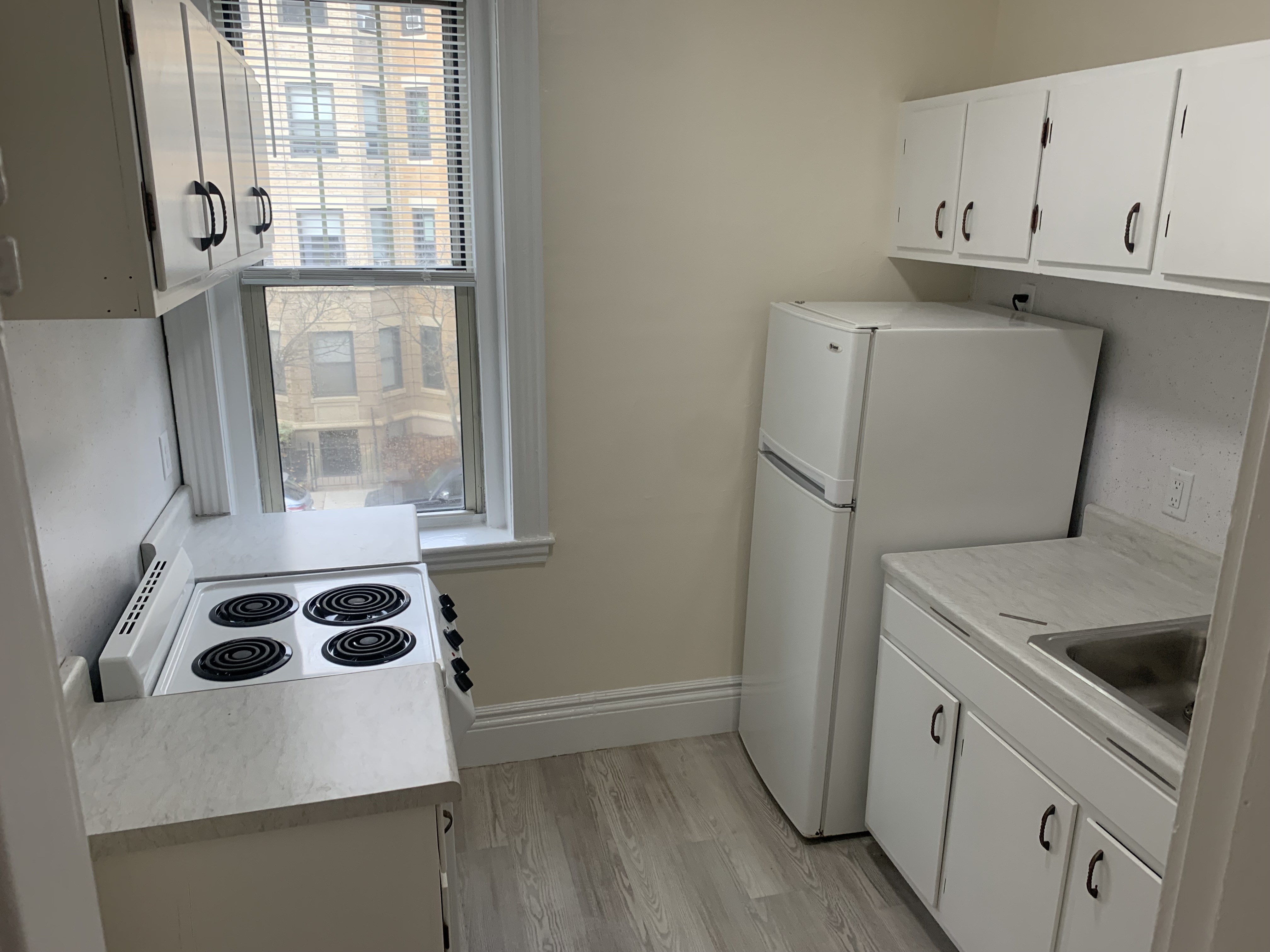 1 bed, 1 bath apartment for rent at 29 Park Dr Unit 8, Fenway — photo 1 of 14