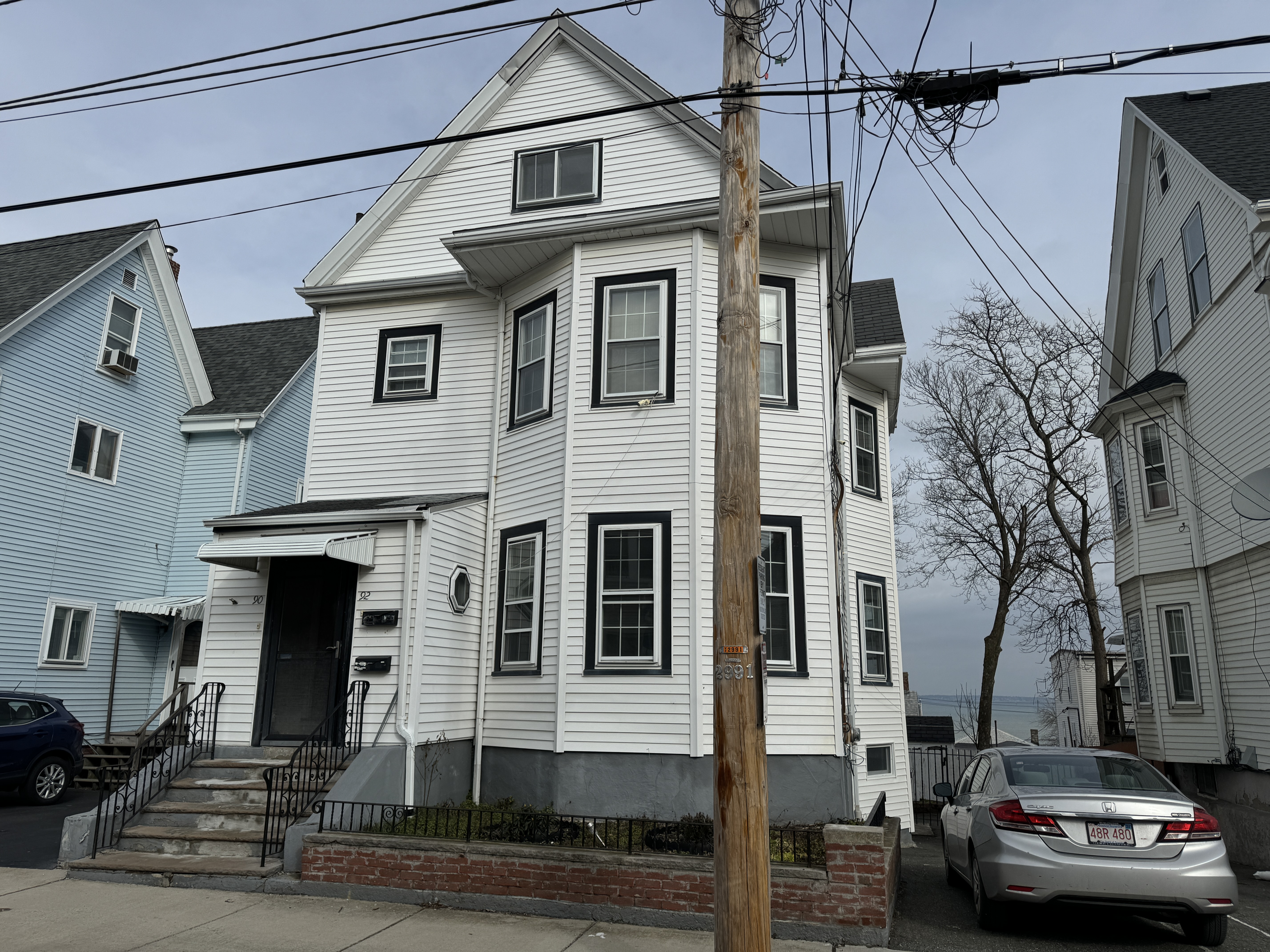 2 bed, 1 bath apartment for rent at 92 Crest Ave Unit 1, Revere — photo 6 of 8