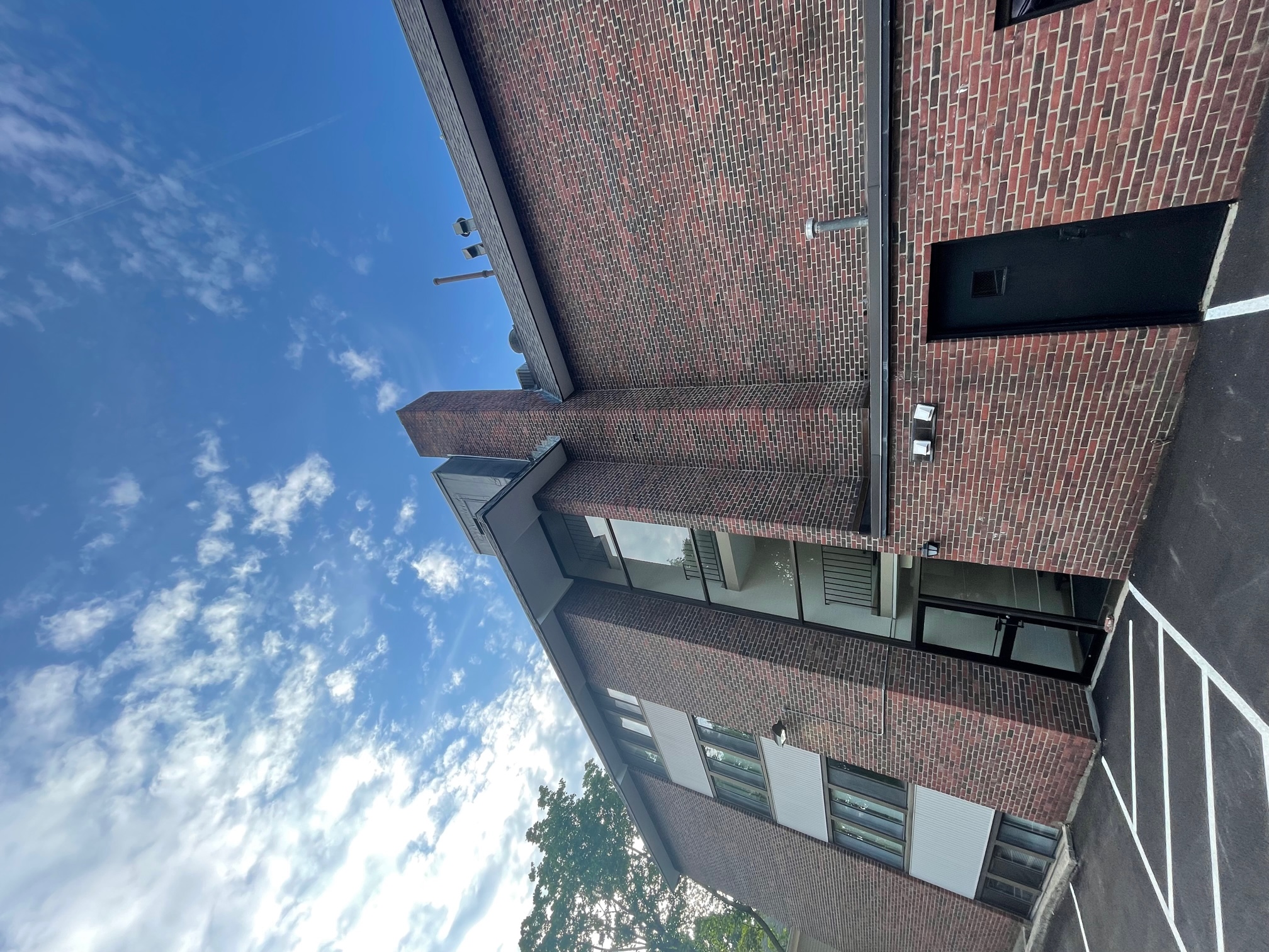 3 bed, 2 bath apartment for rent at 20 Hubbard Ave Unit 5, Porter Square — photo 1 of 13