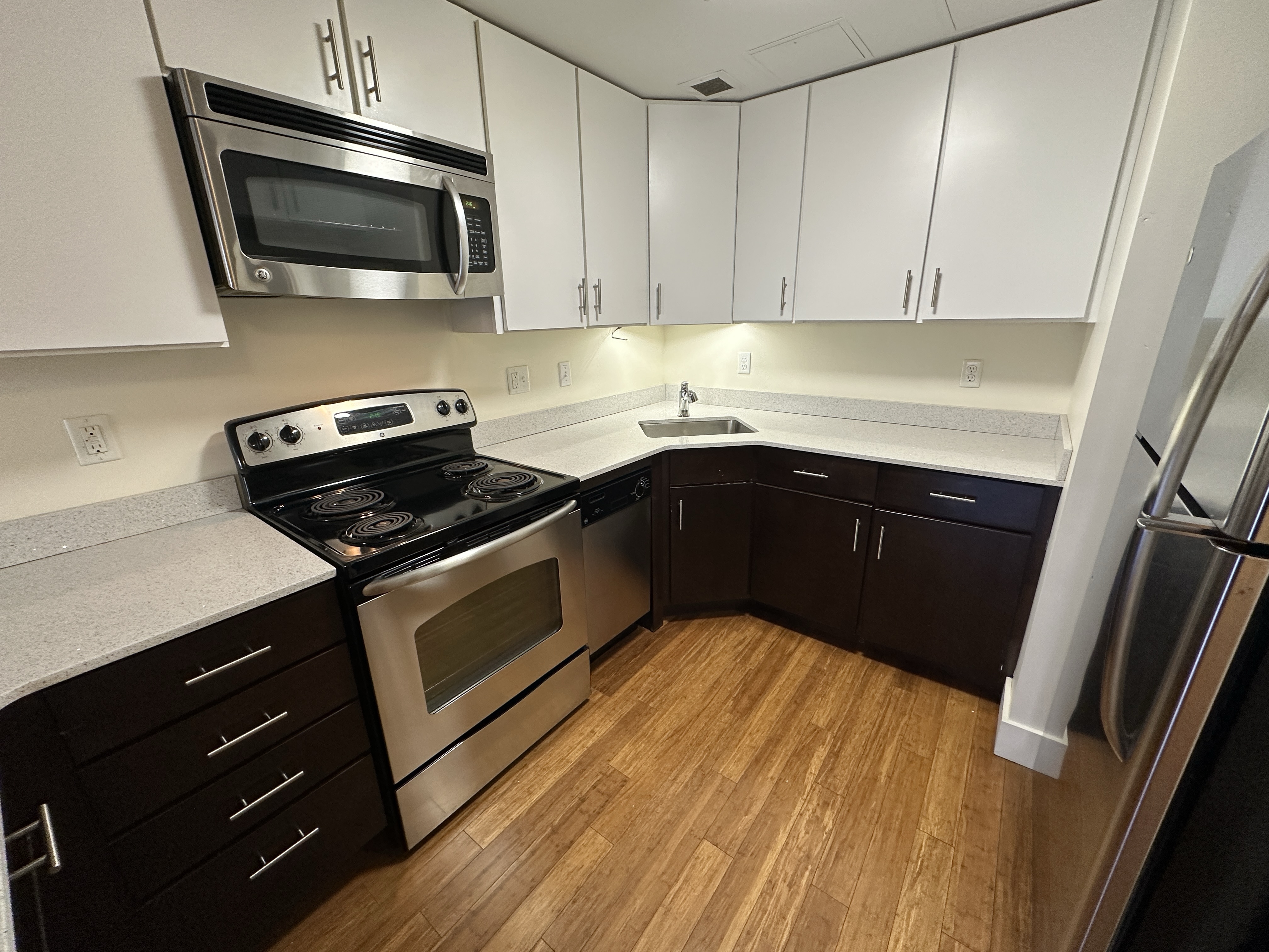 8 Winter St, Downtown