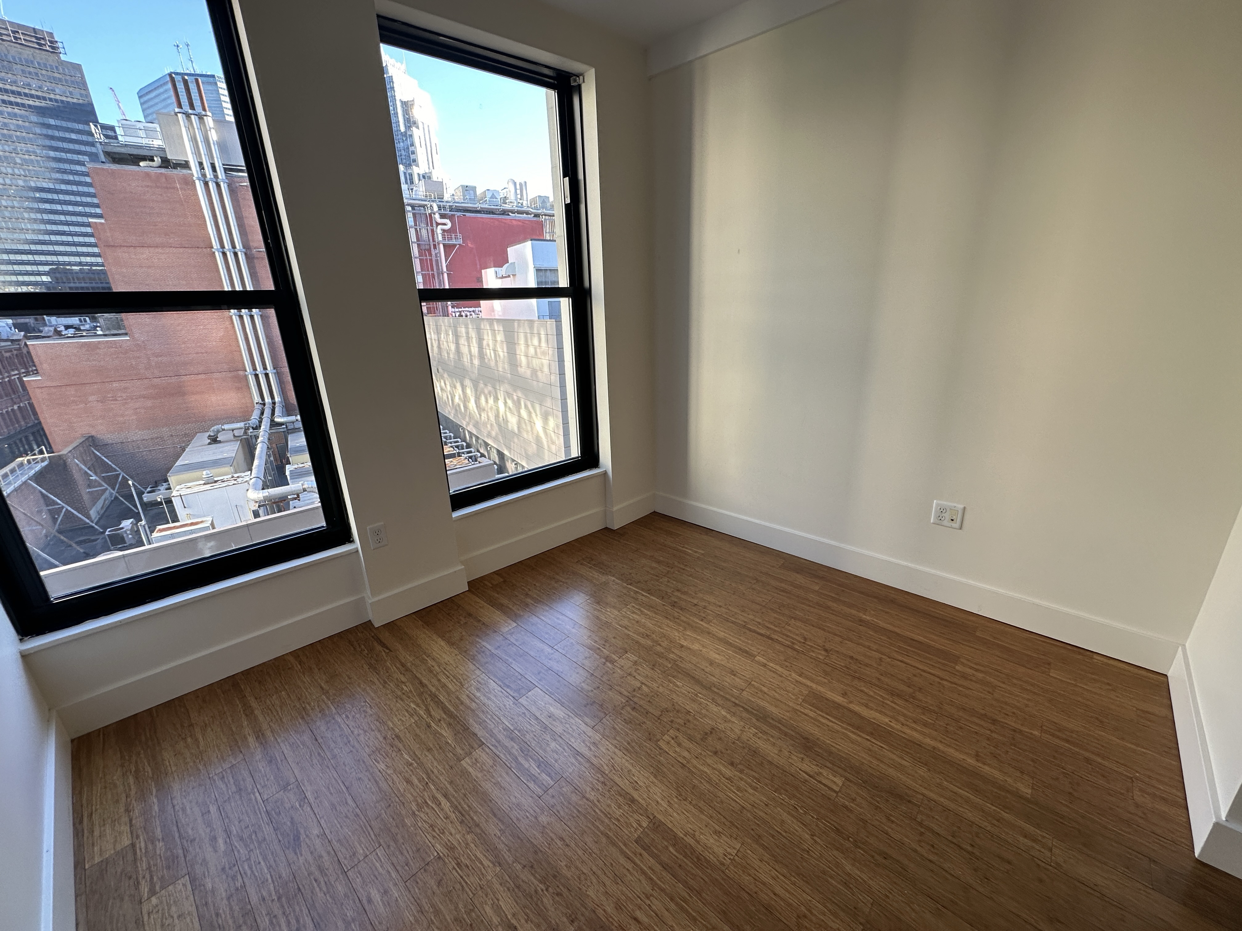 8 Winter St, Downtown