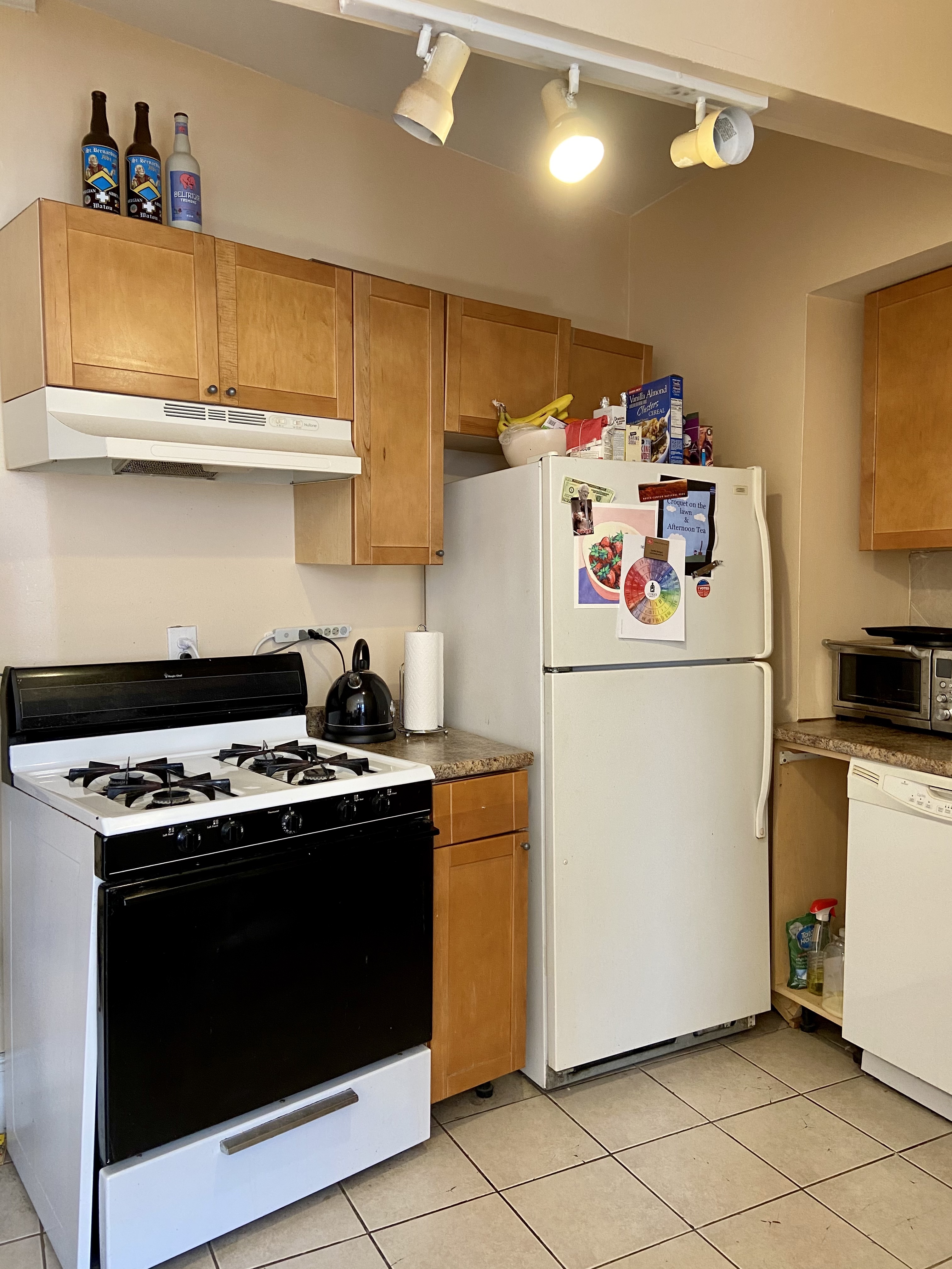 2 bed, 1 bath apartment for rent at 100 Linden St Unit 2, Allston — photo 4 of 13